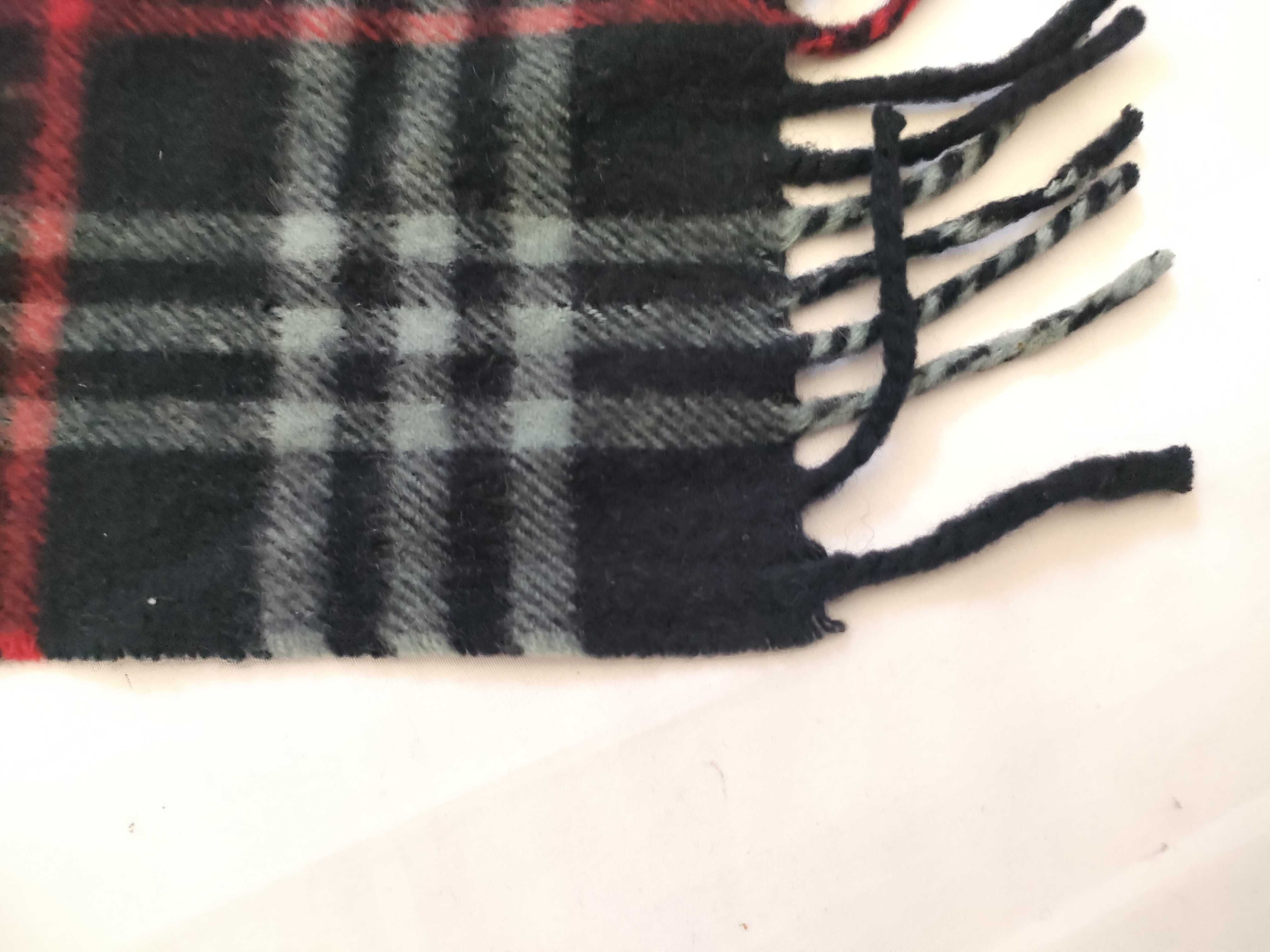 scarf, Nova check pattern, cashmere, and other accessories. — view 8