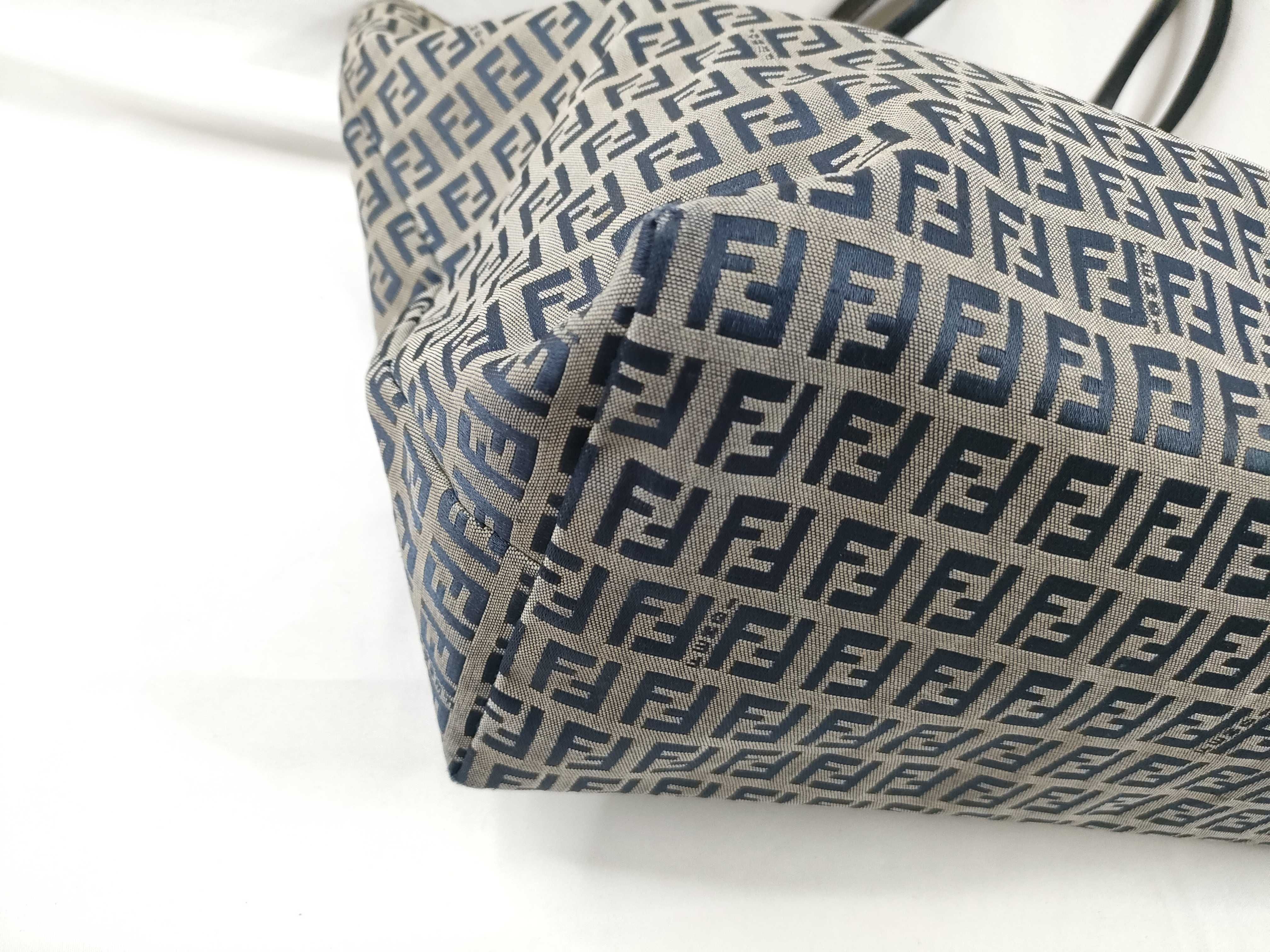 Zucchino Tote Bag — view 3