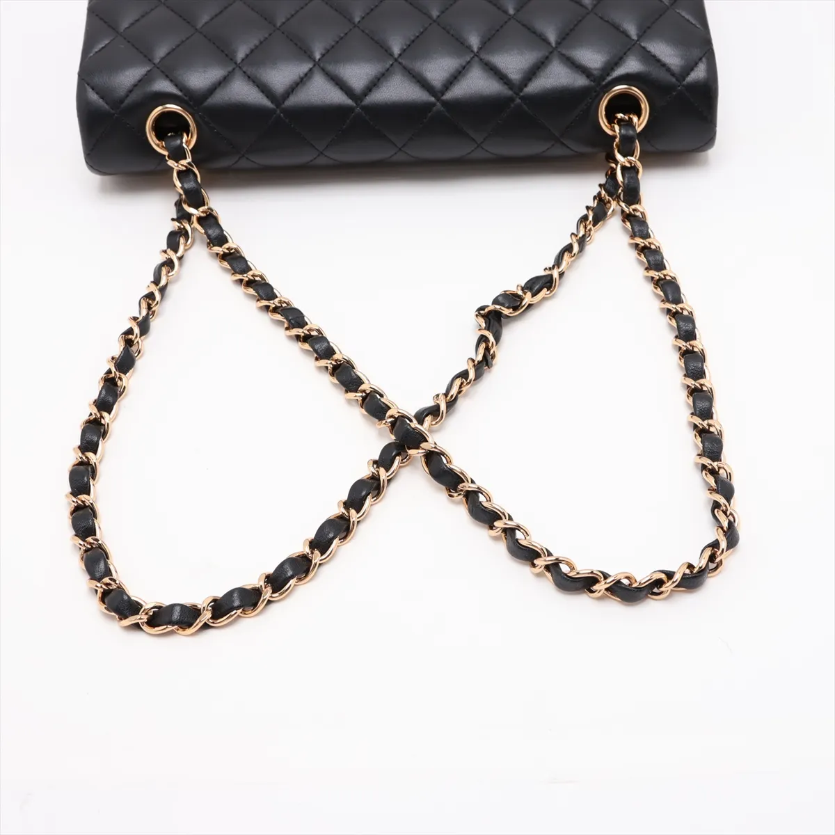[Individually packaged] Chanel Matelassé 25 Lambskin Double Flap Double Chain Bag, Black with Gold Hardware, 31031740, Serial Number 31-A01112 — view 5