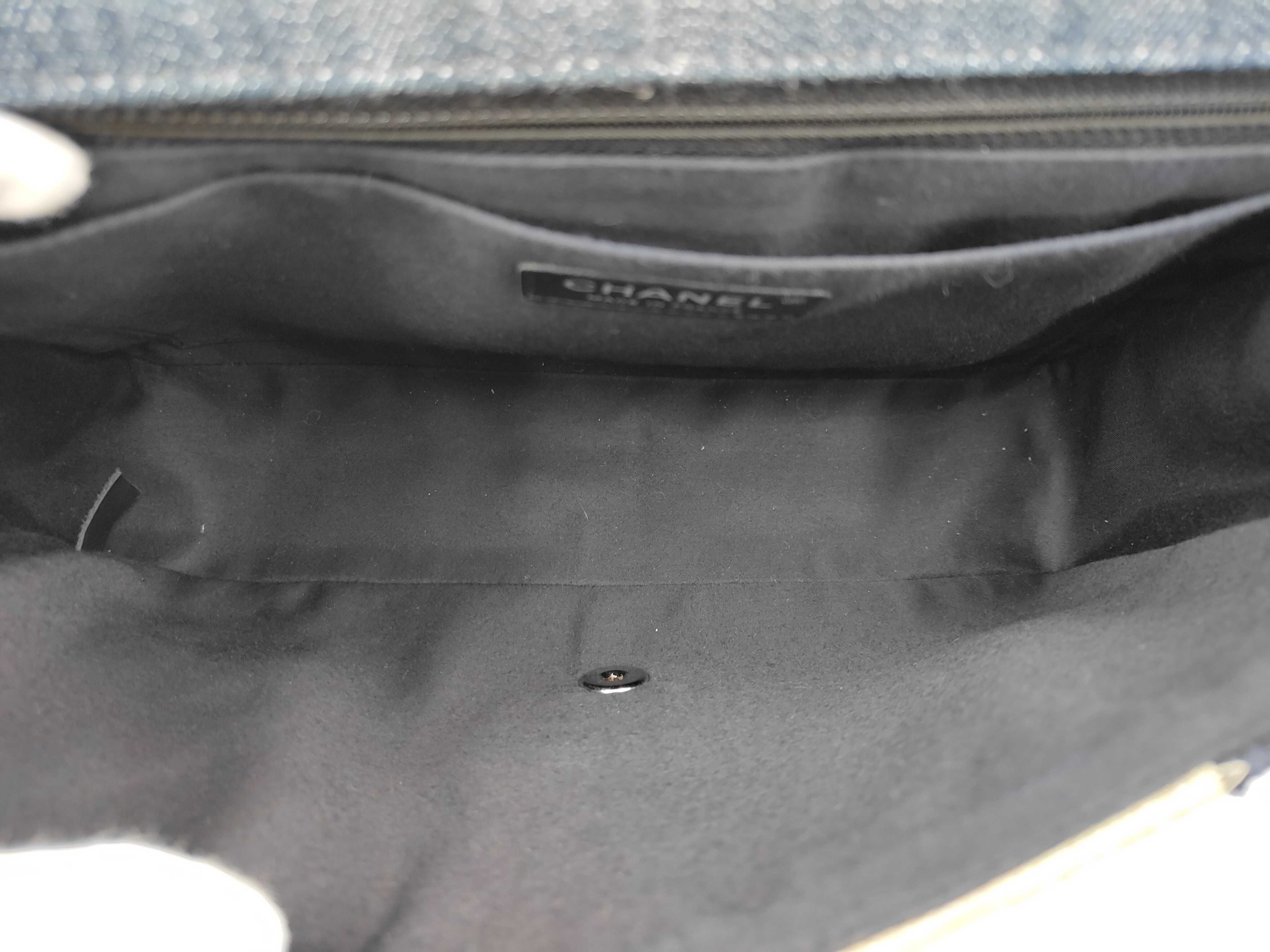 Matelassé Shoulder Bag — view 9