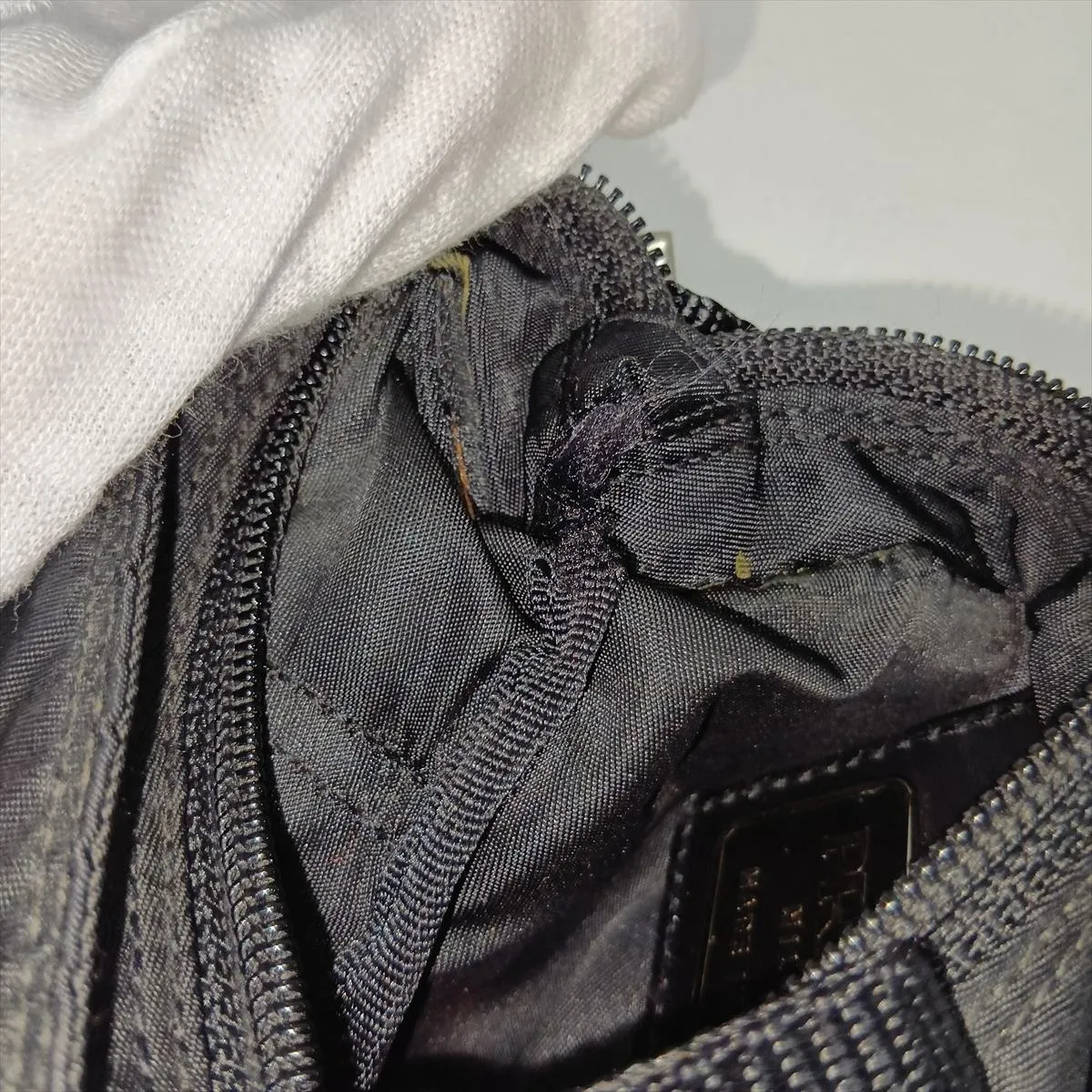 Tessuto Nylon Shoulder Bag, Black, B7792, Unsigned Guarantee Card — view 12