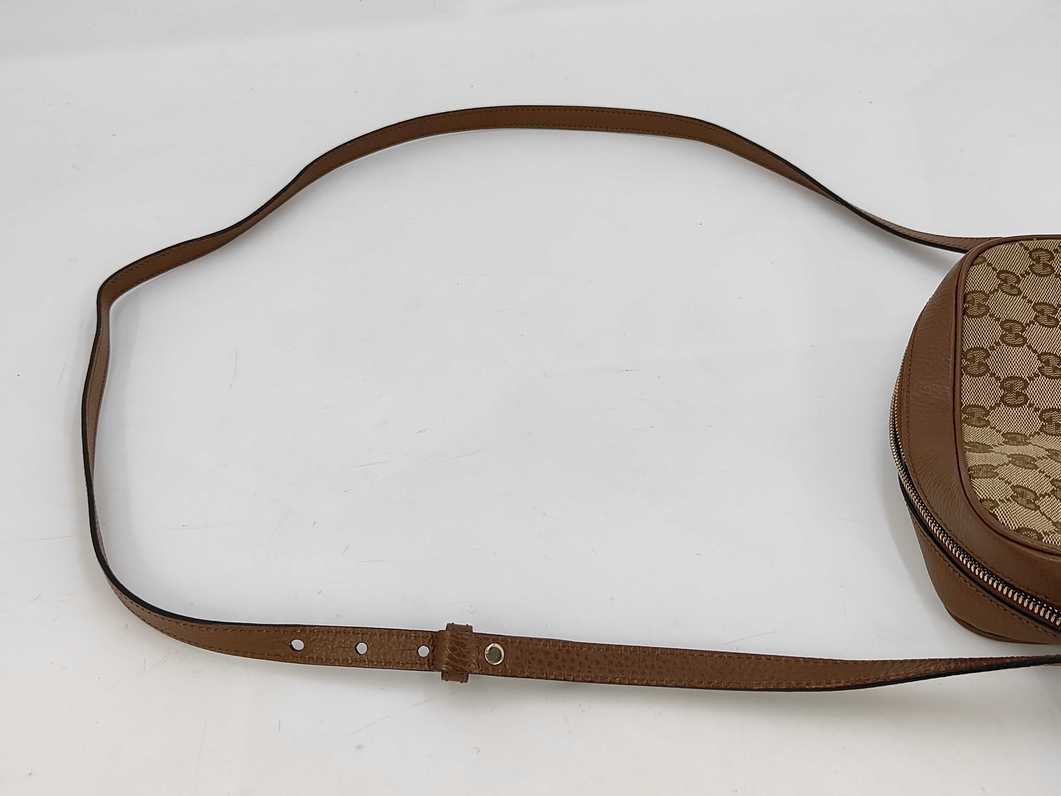 GG Canvas Shoulder Bag — view 5