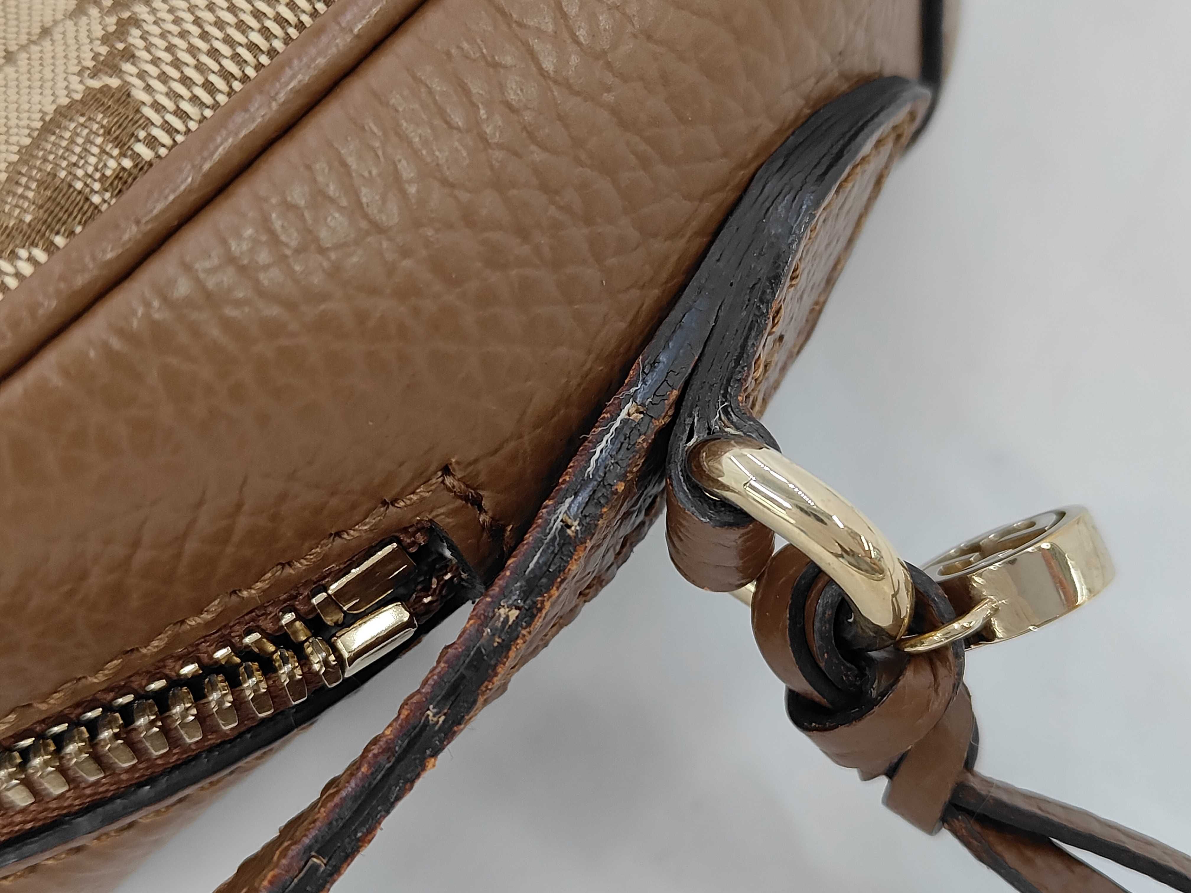 GG Canvas Shoulder Bag — view 7