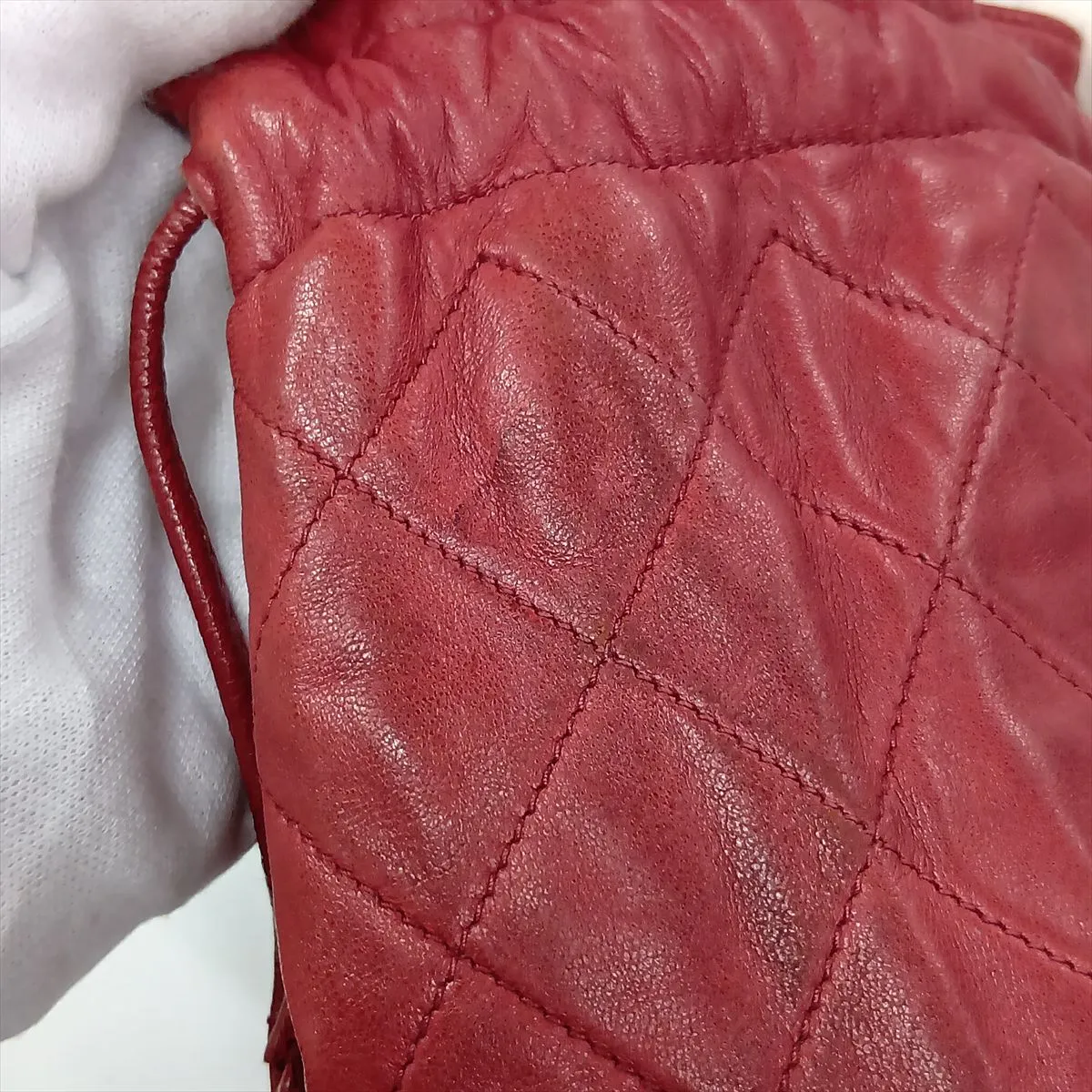 Matelassé Lambskin Chain Shoulder Bag, Drawstring, Red, Gold Hardware, 0747762 (Serial Number in the 0s) — view 11