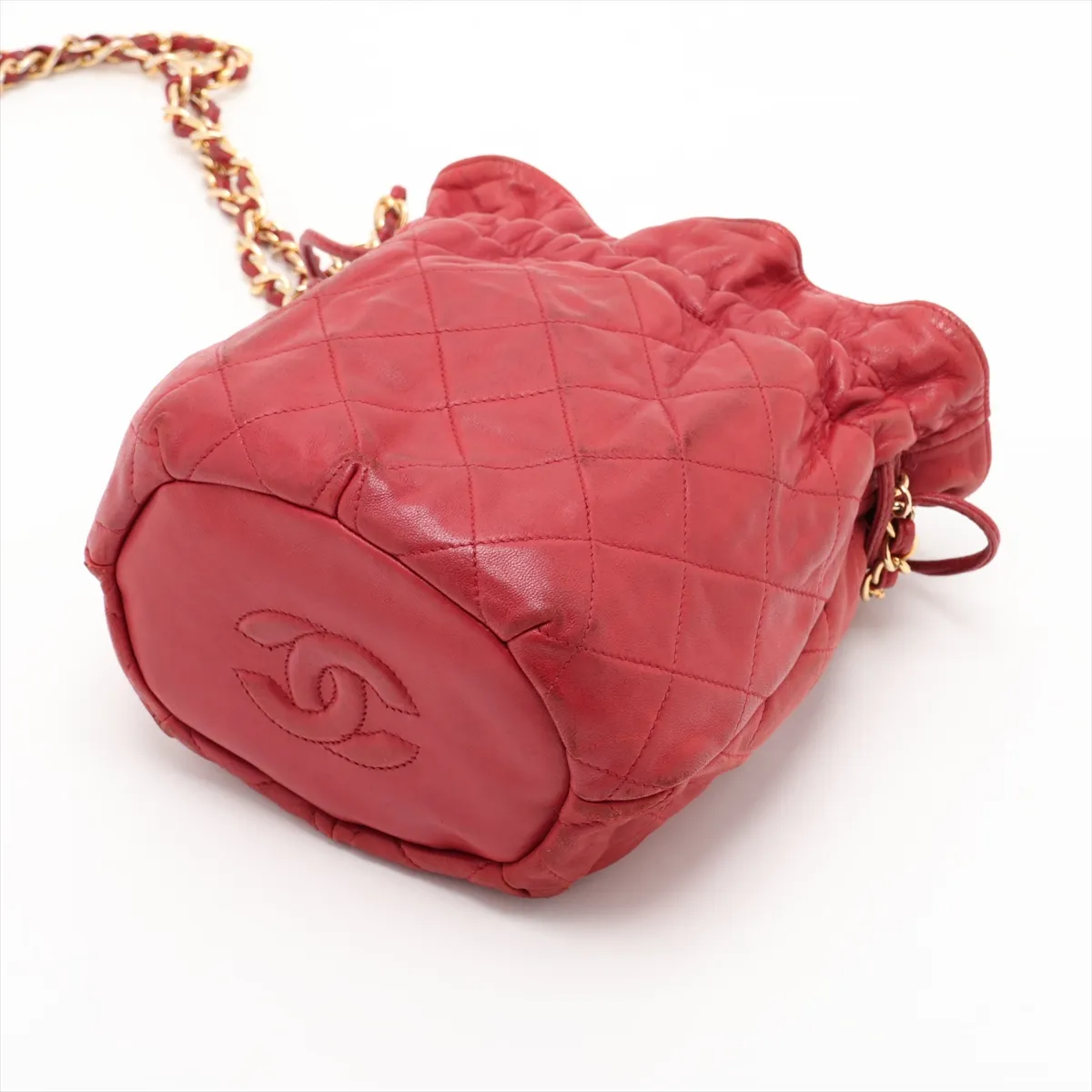 Matelassé Lambskin Chain Shoulder Bag, Drawstring, Red, Gold Hardware, 0747762 (Serial Number in the 0s) — view 3
