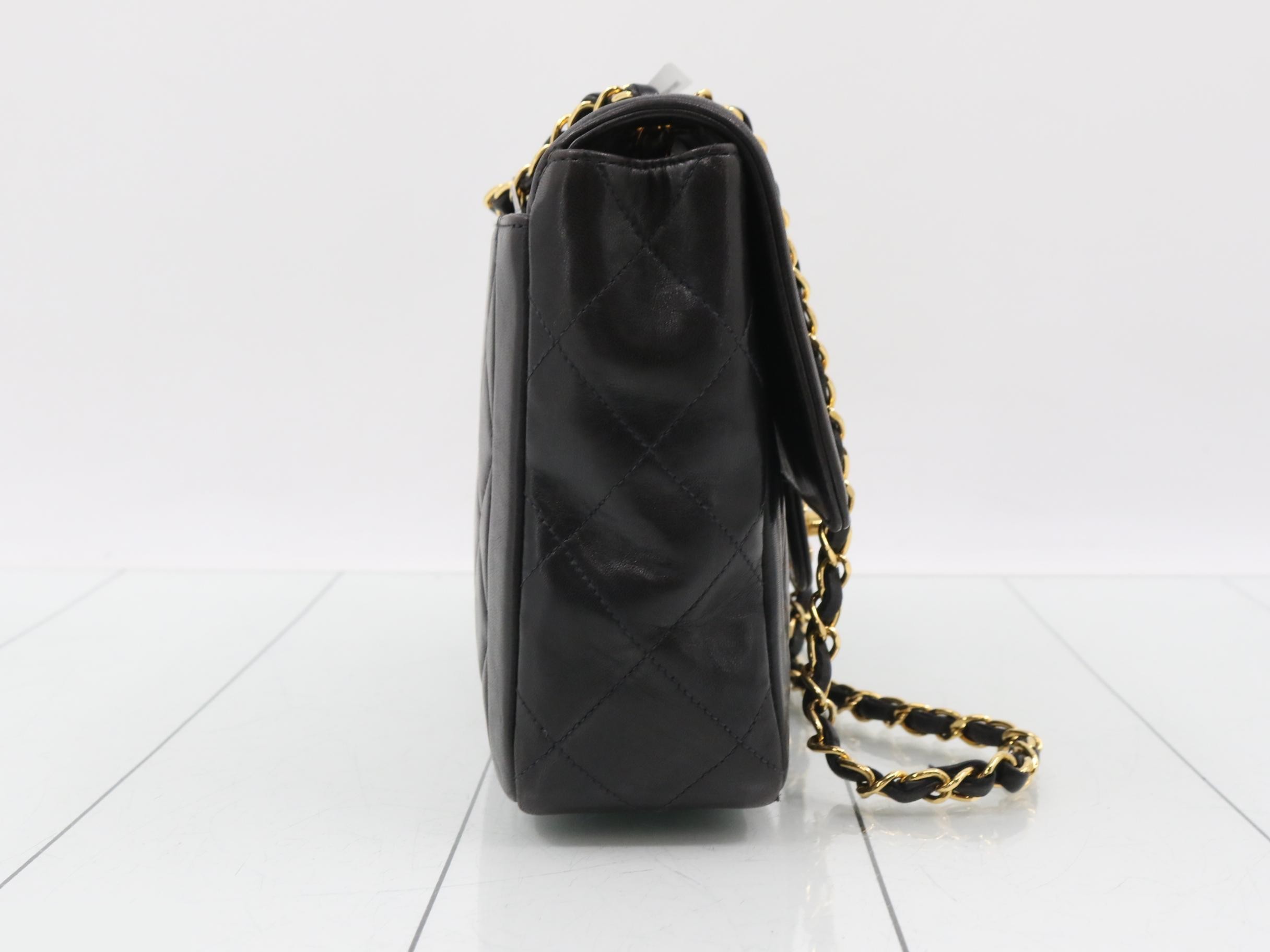 Matelassé (bag) - Shoulder bag — view 4