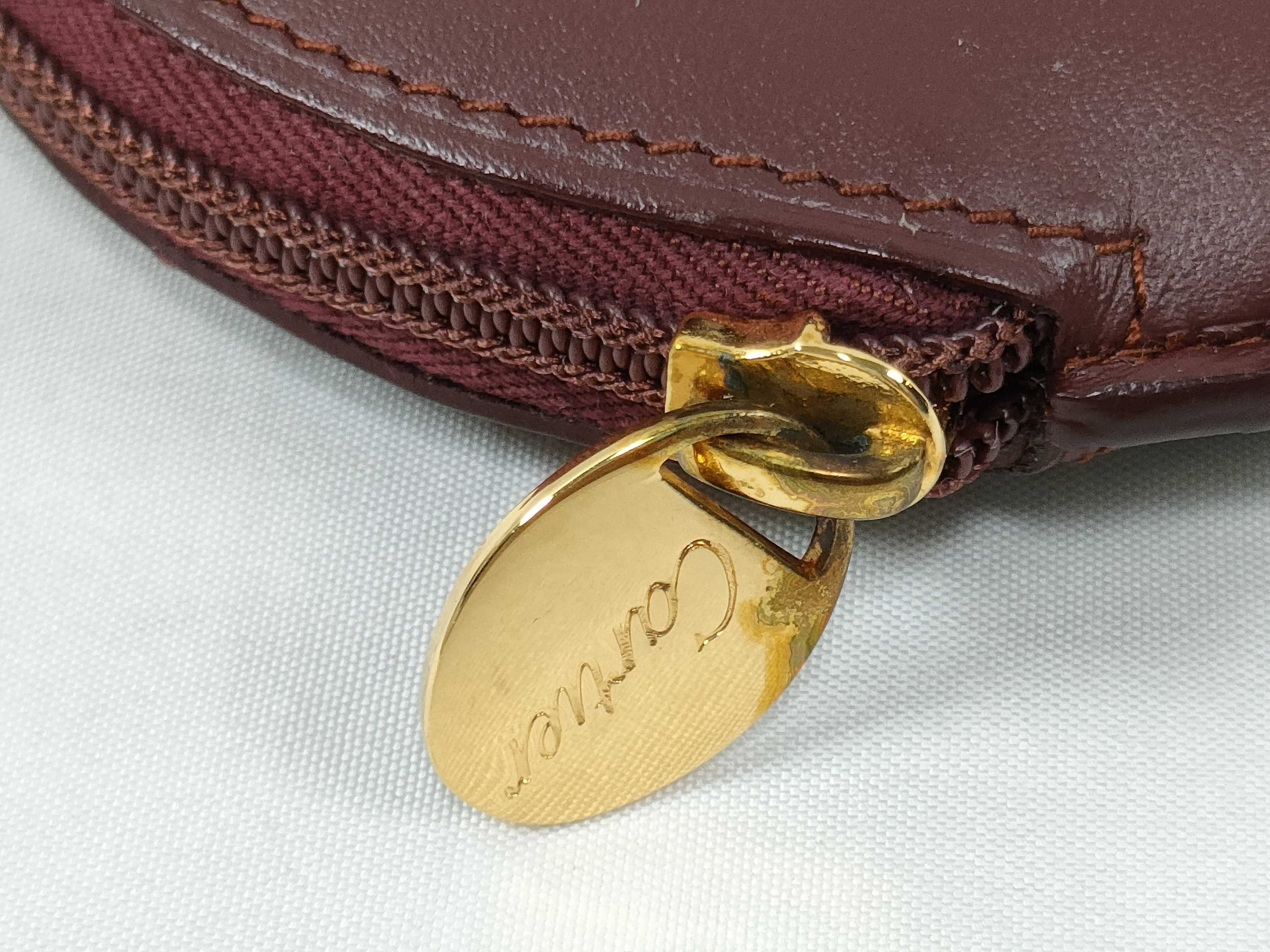 Must Coin Case — view 5