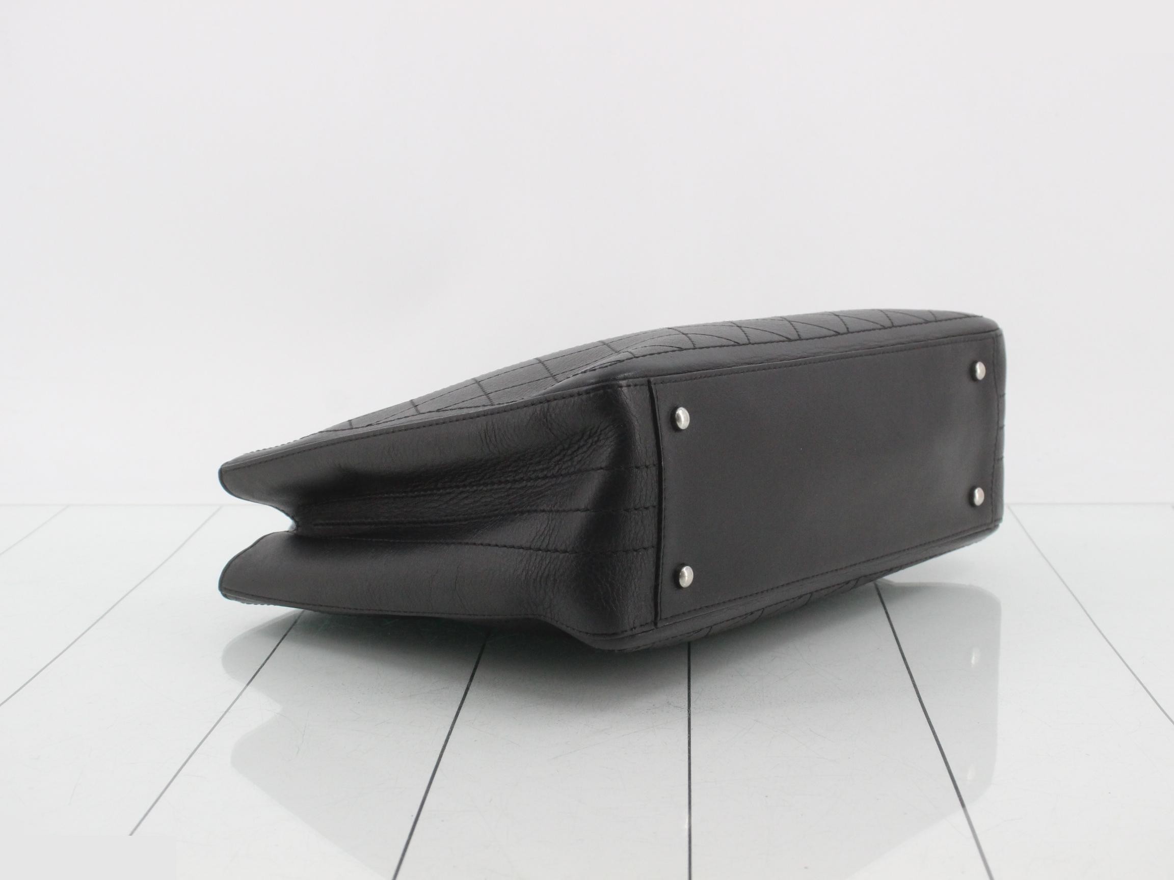 Matelassé Leather 2-Way Handbag — view 5