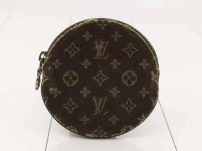 Monogram coin case