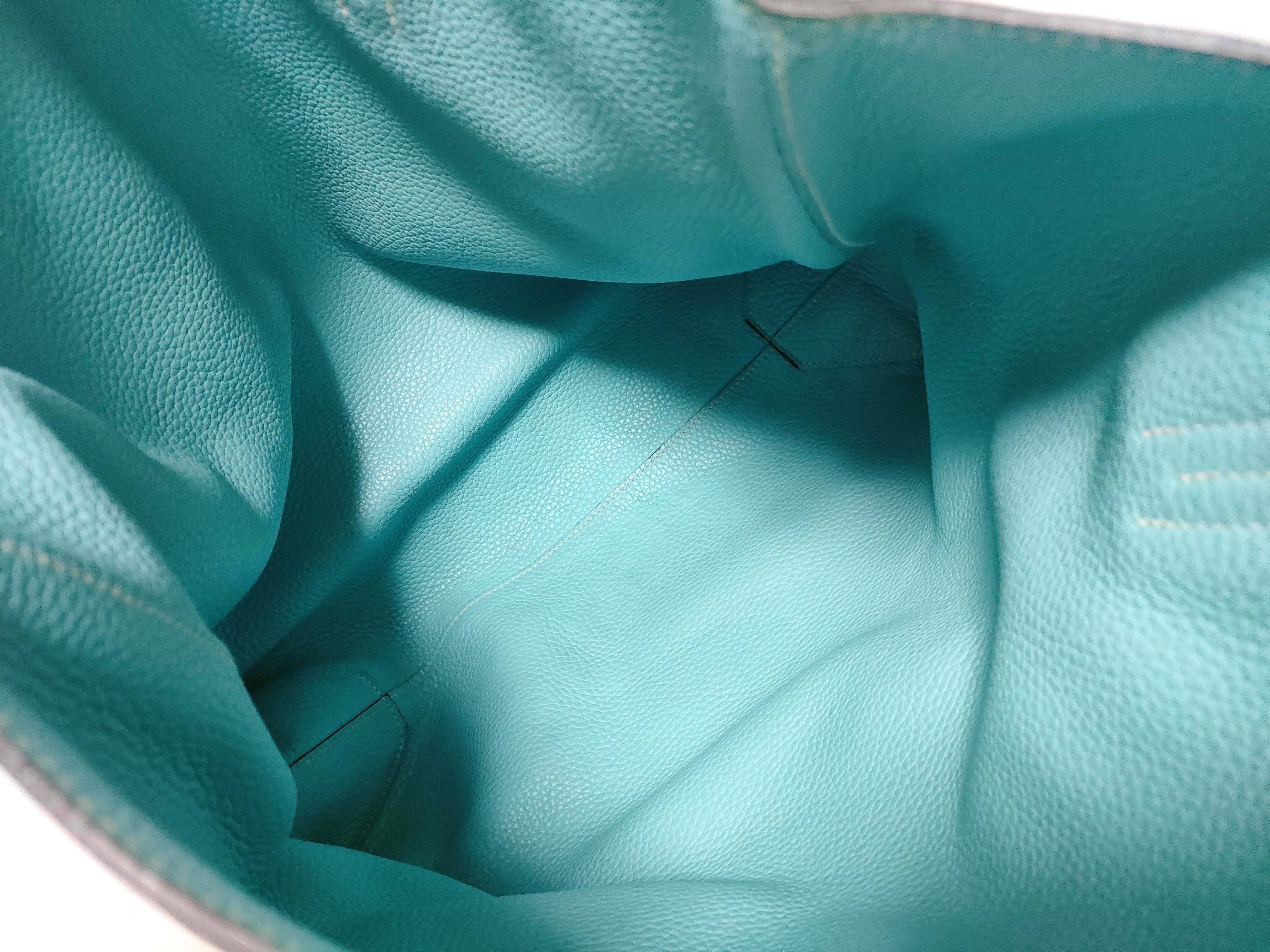 Double Sens 36 Tote Bag in Veau Swift and Taurillon Clemence Leather, Colvert Blue Atoll, Y-stamp. — view 9
