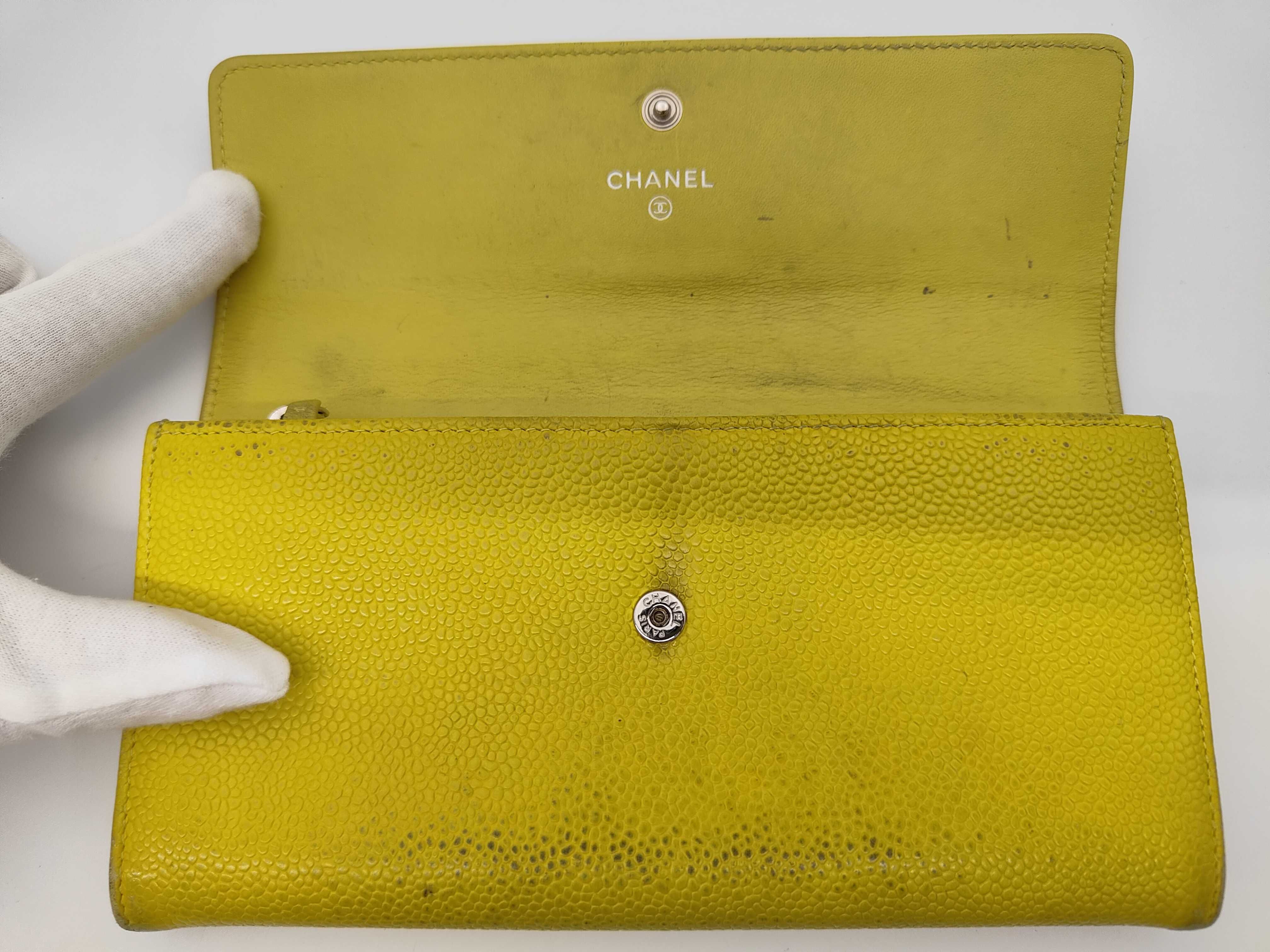 Caviar Skin / Long Wallet / Leather Wallet — view 12