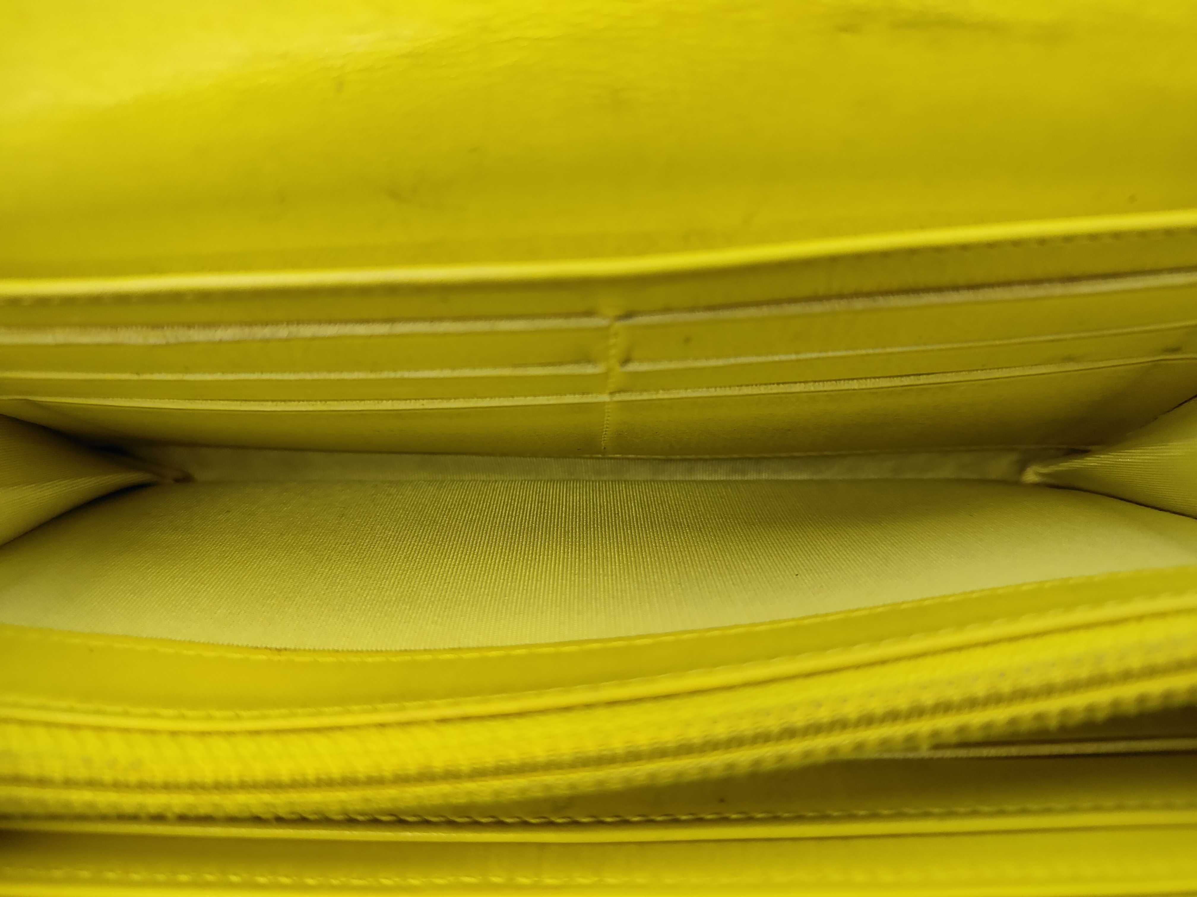 Caviar Skin / Long Wallet / Leather Wallet — view 13