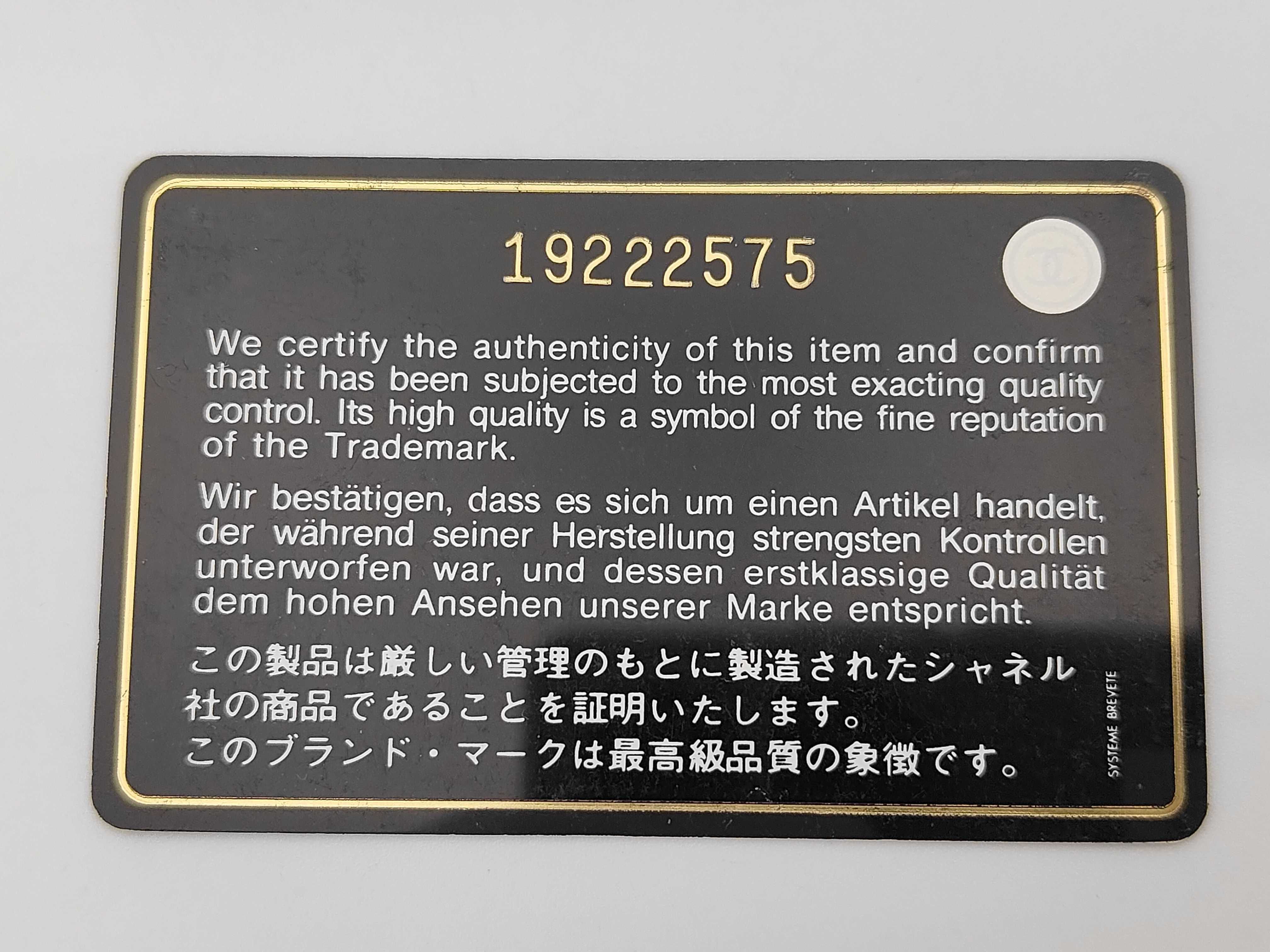 Caviar Skin / Long Wallet / Leather Wallet — view 15