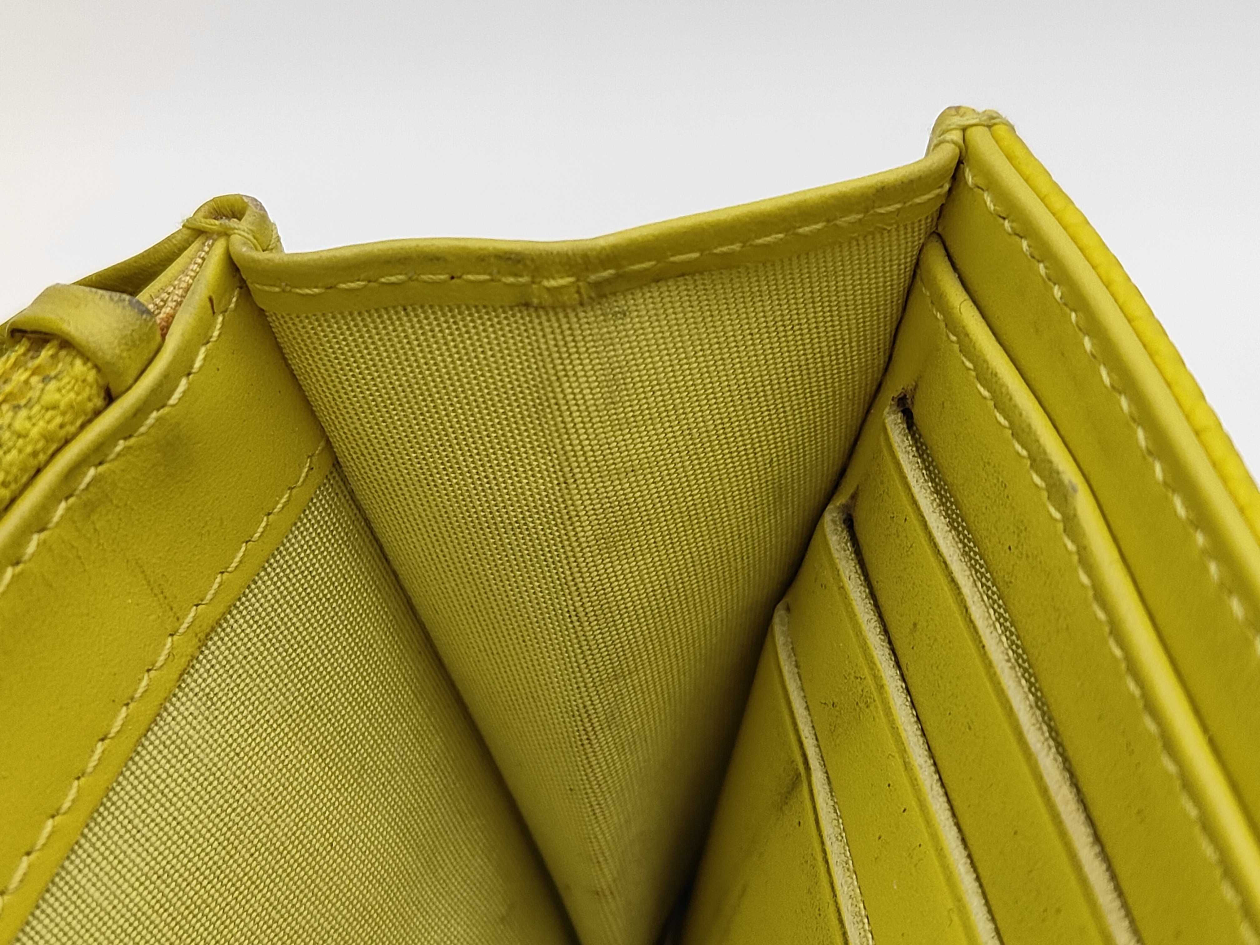Caviar Skin / Long Wallet / Leather Wallet — view 10
