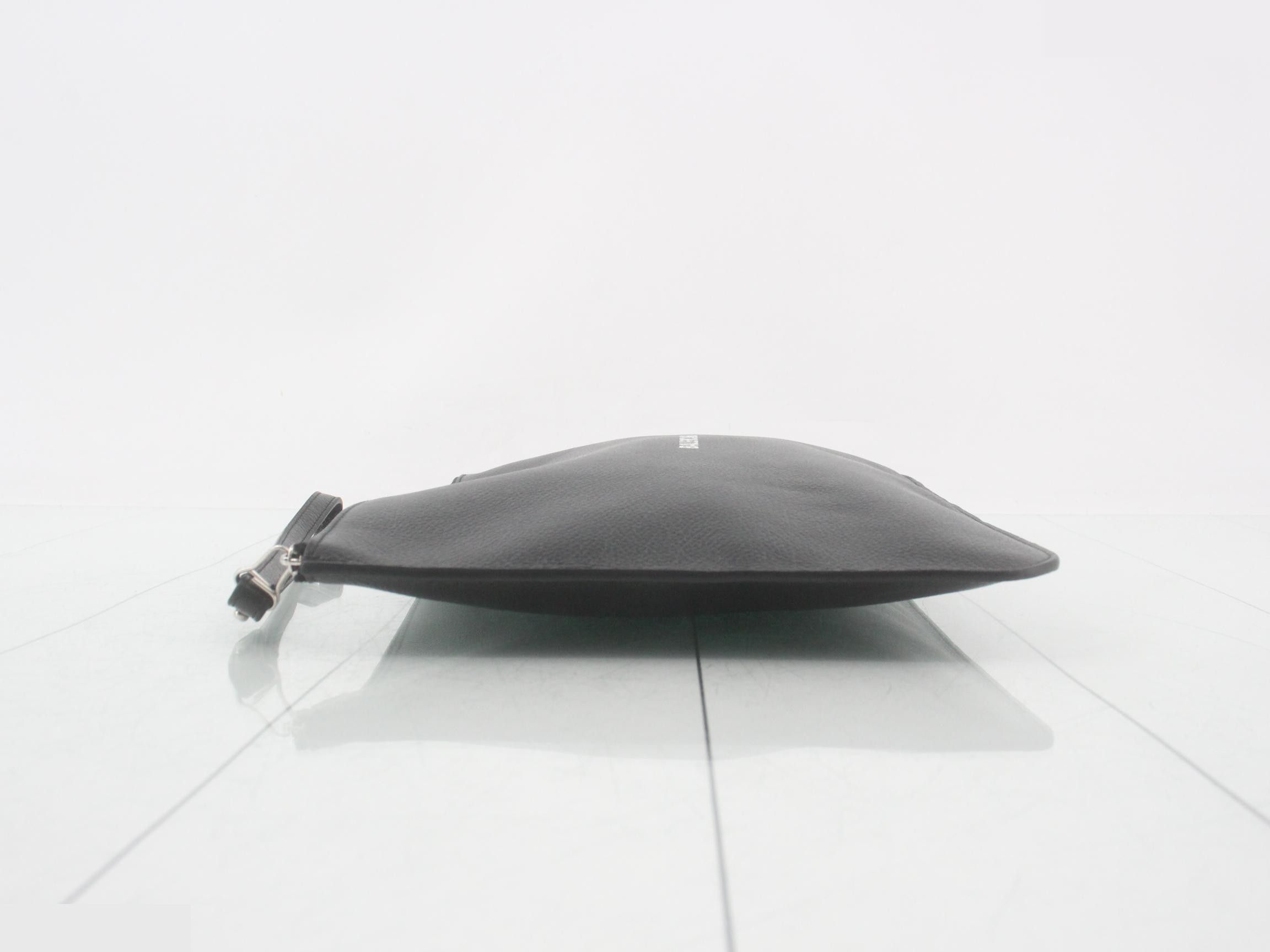 Clutch bag — view 4