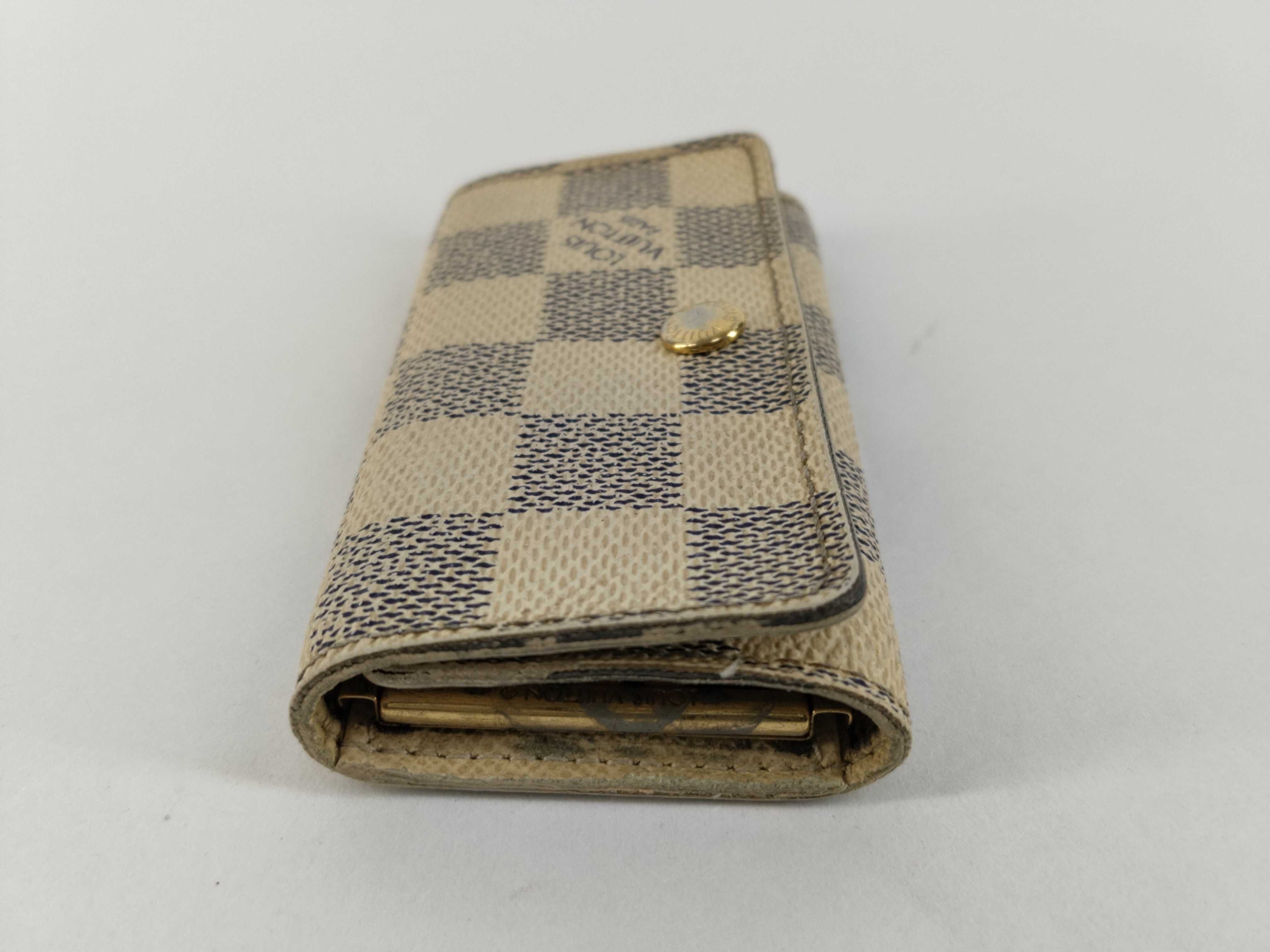Damier Azur LV Key Case Multicles 4 White — view 6