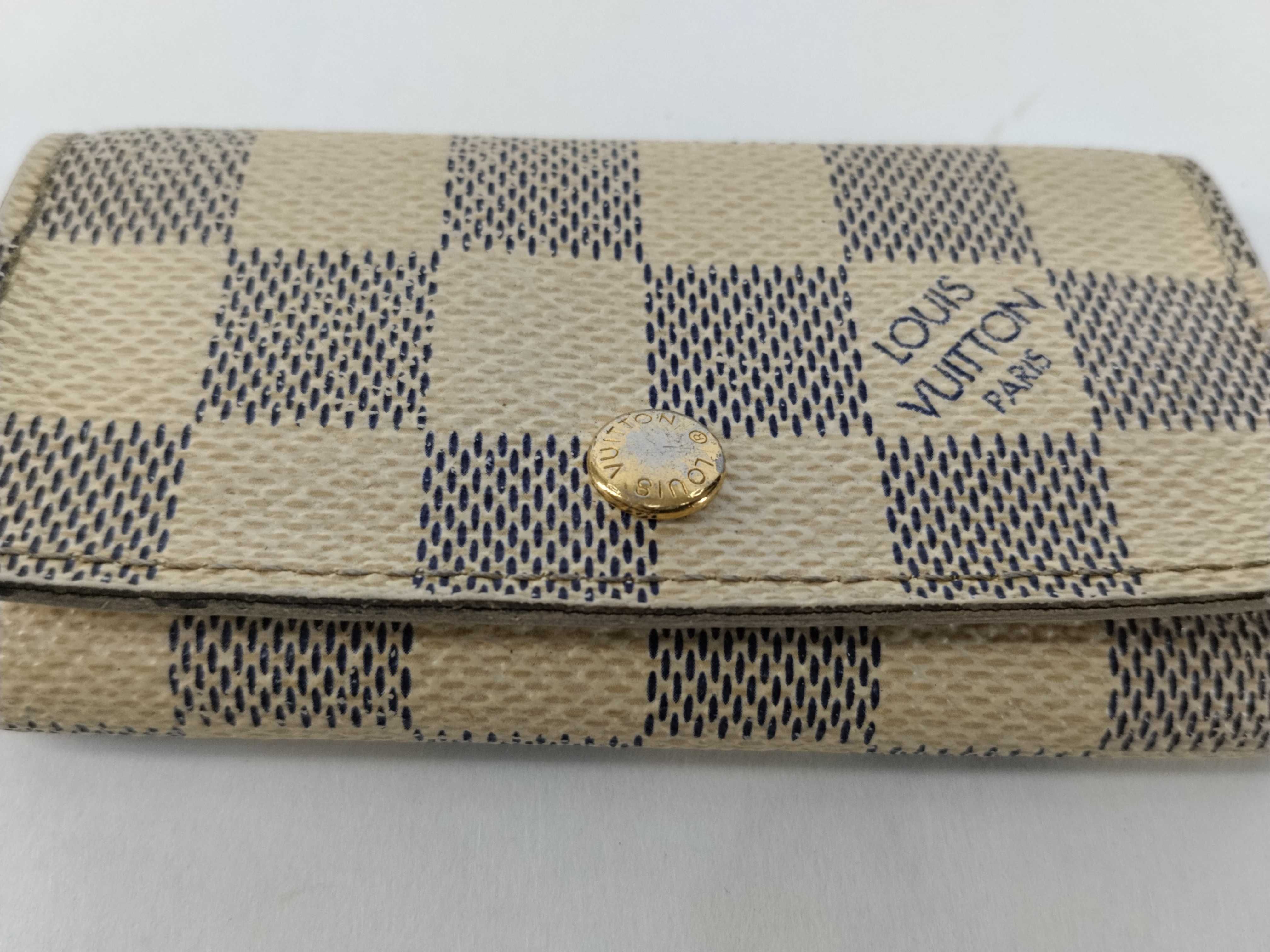 Damier Azur LV Key Case Multicles 4 White — view 8