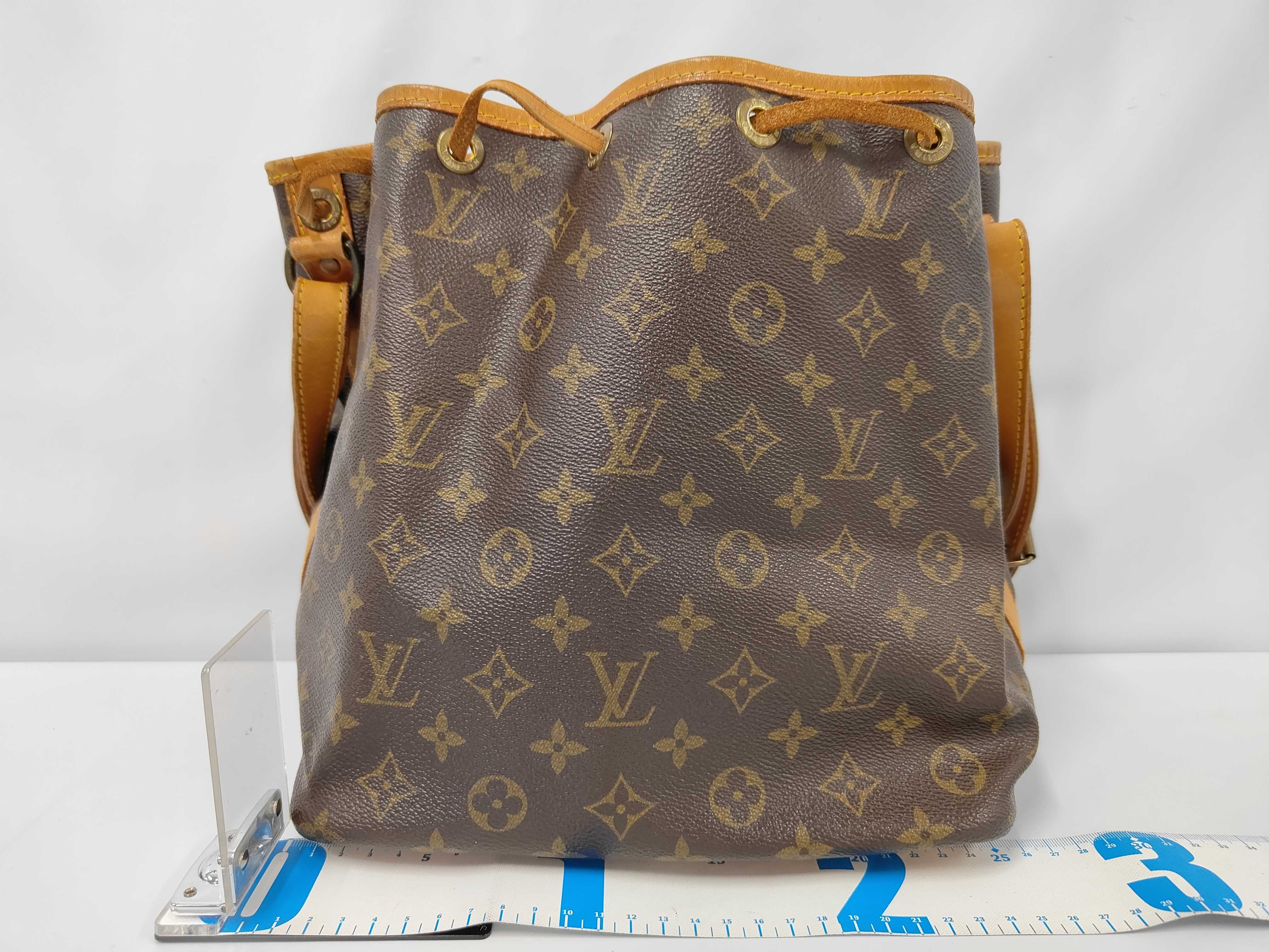 Monogram Petit Noé FH0981 Shoulder Bag — view 2