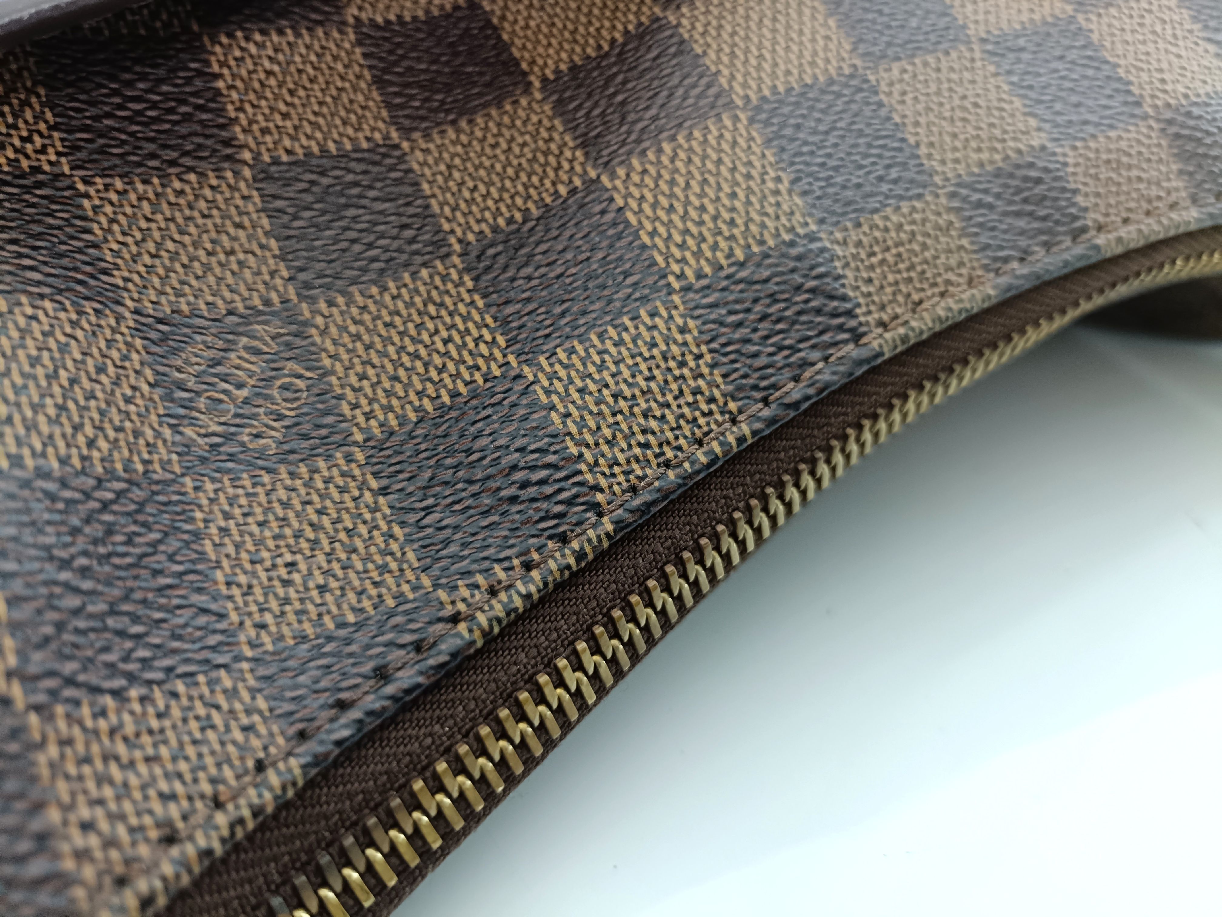 Damier Bloomsbury PM N42251 DU2049 Shoulder Bag — view 8