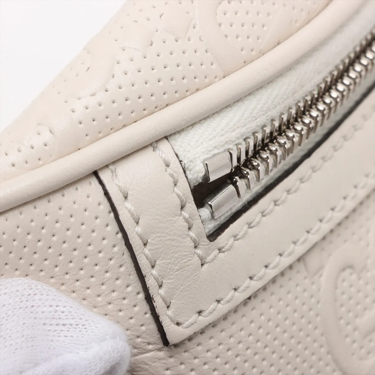 GG embossed leather body bag white 645093 — view 12
