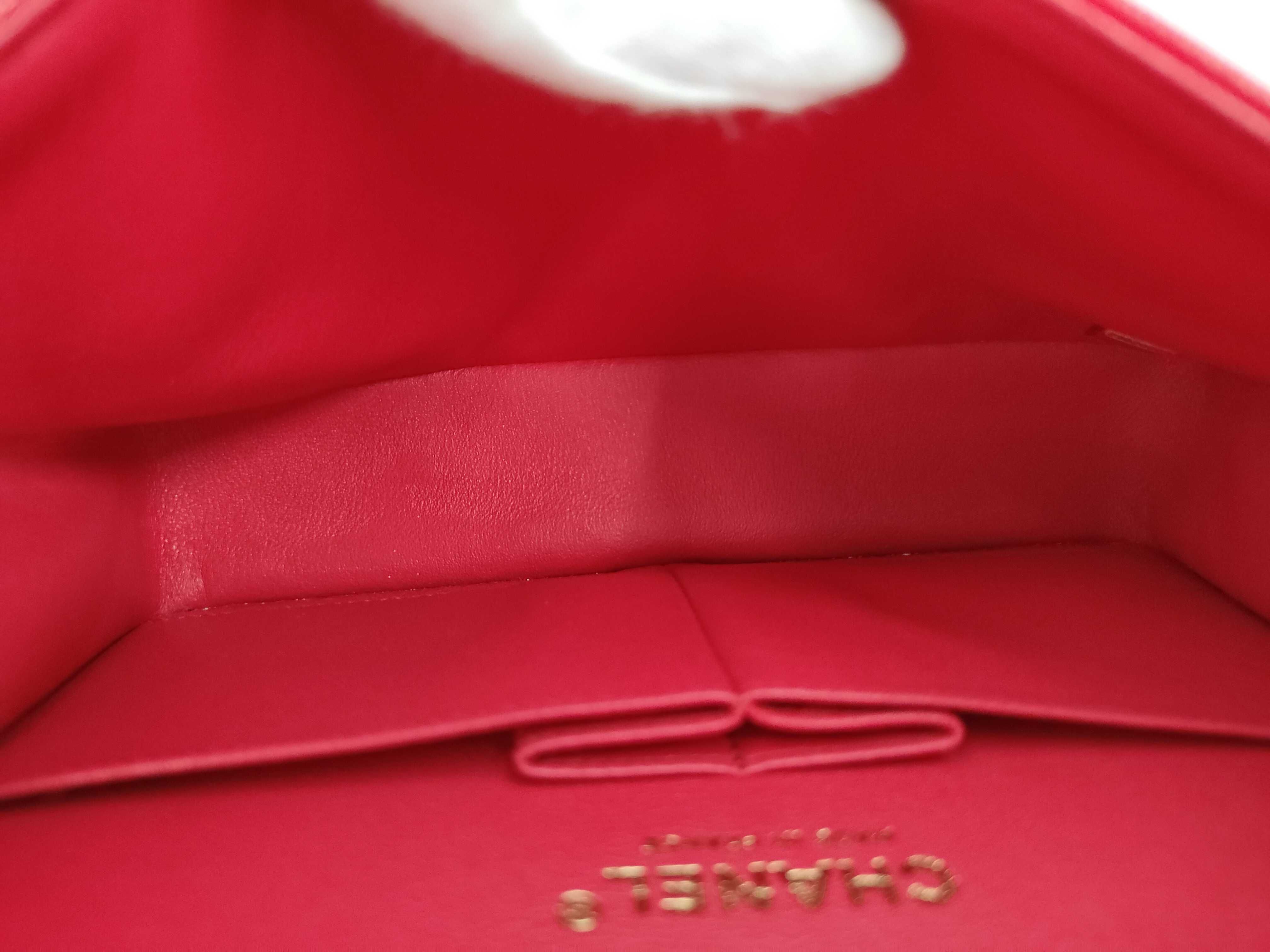 Matelassé 23 Caviar Skin Red Light Gold Hardware Double Flap Shoulder Bag (Serial Number 29) — view 9