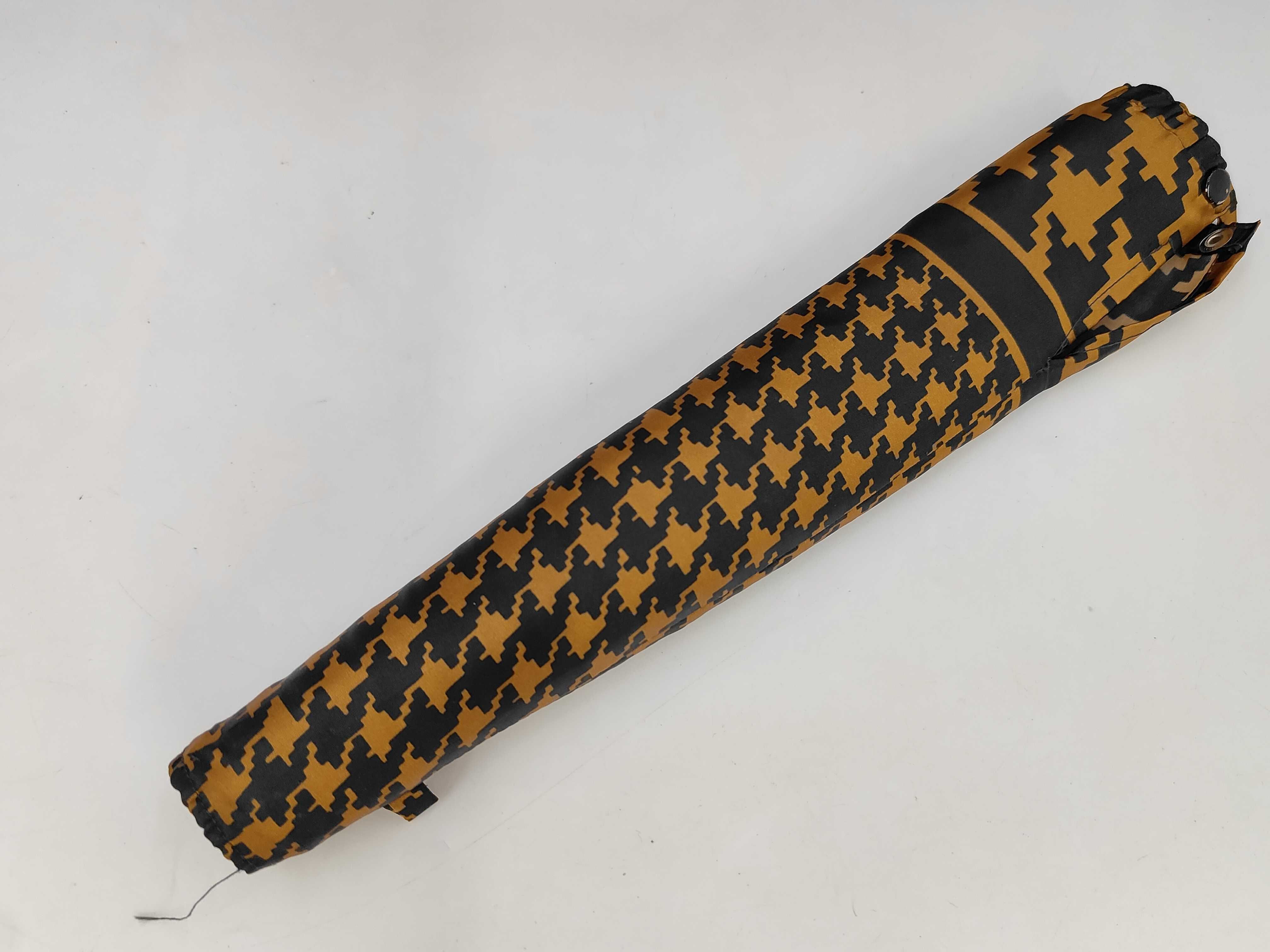 Folding Umbrella (Accessory) — view 8