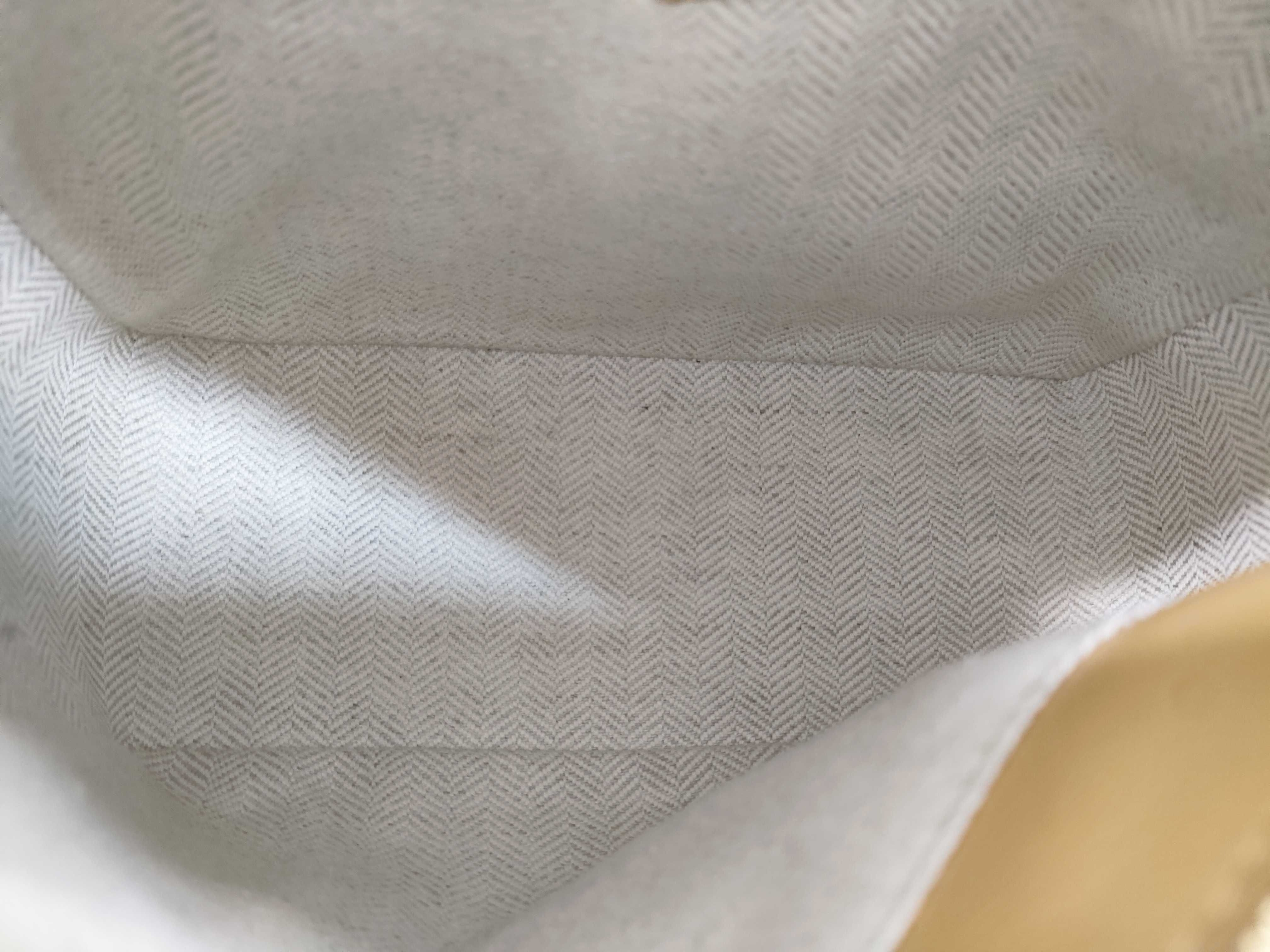 Puzzle Edge Beige Shoulder Bag — view 9