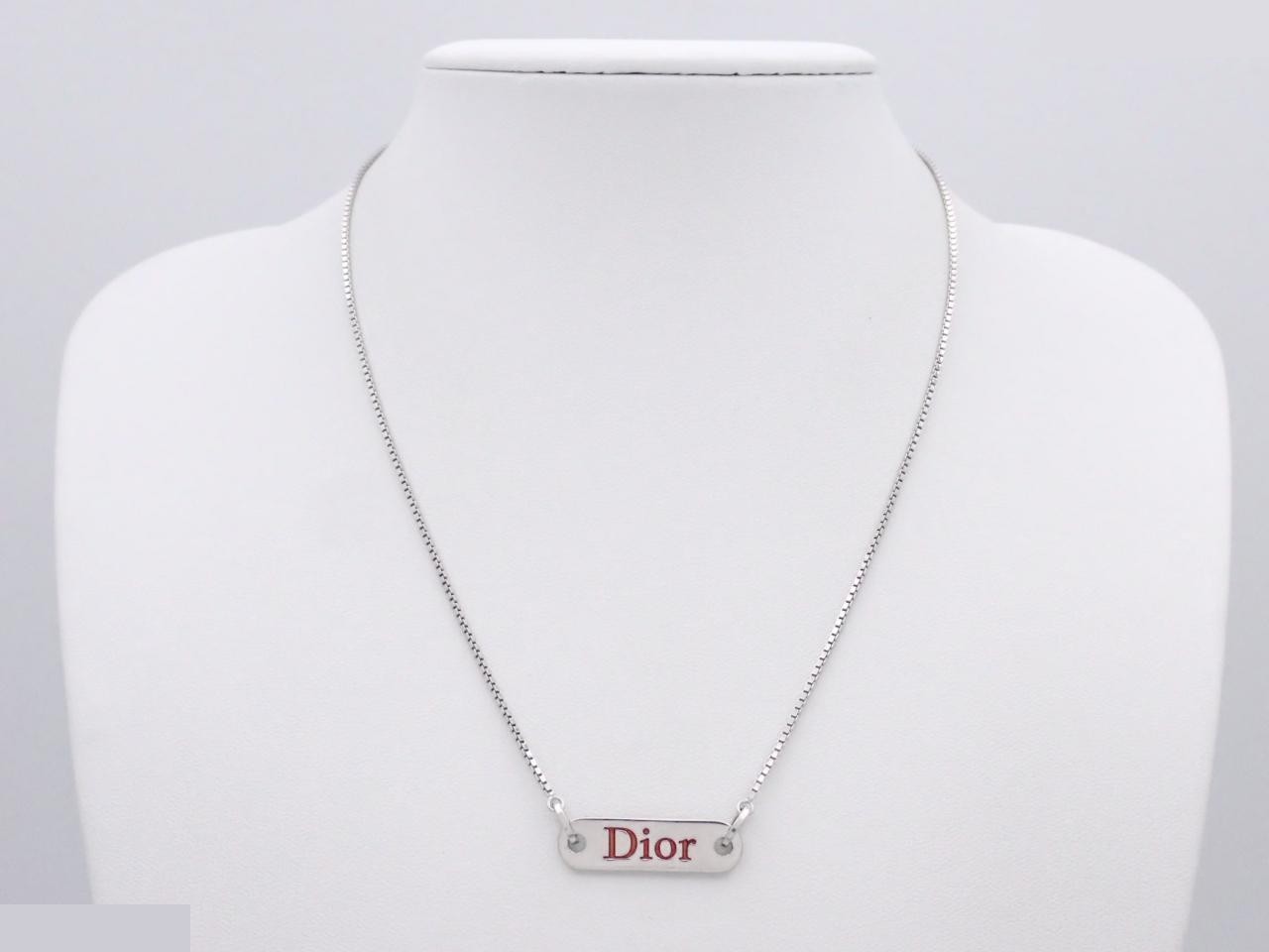 Other lines: Precious metal necklaces and pendants, total length approximately 42 cm. — view 3