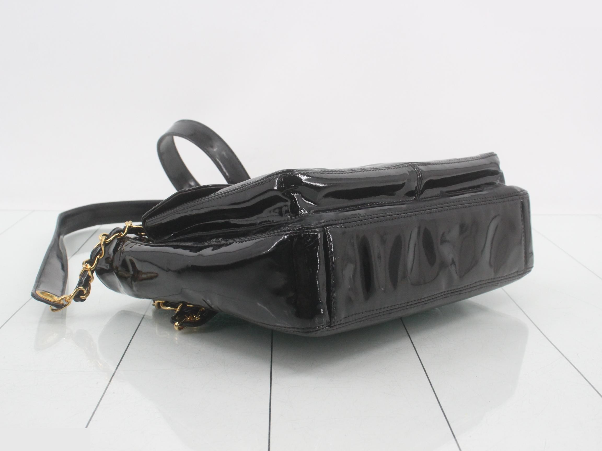 Turn-lock chain shoulder bag, includes sticker card. — view 5