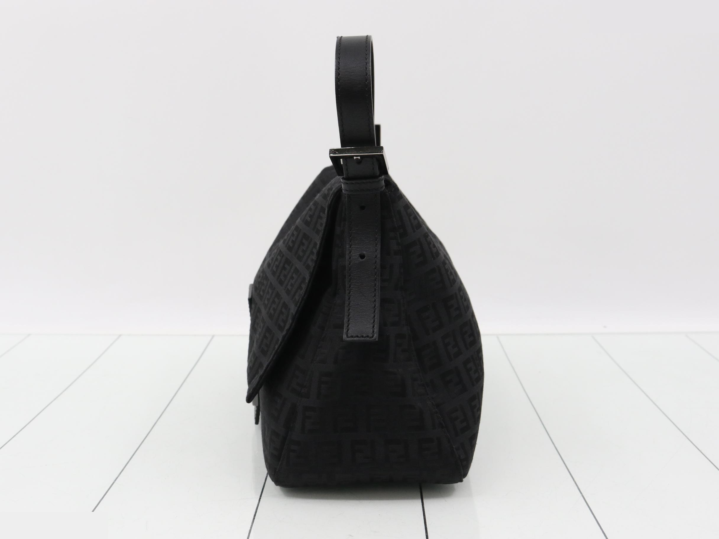 Zucchino Mamma Baguette, Black, Silver Hardware, 28 x 22 x 12 cm — view 3