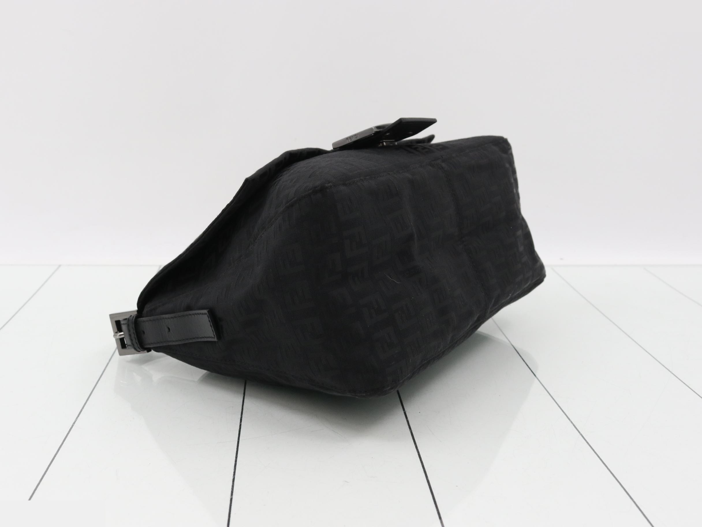 Zucchino Mamma Baguette, Black, Silver Hardware, 28 x 22 x 12 cm — view 5