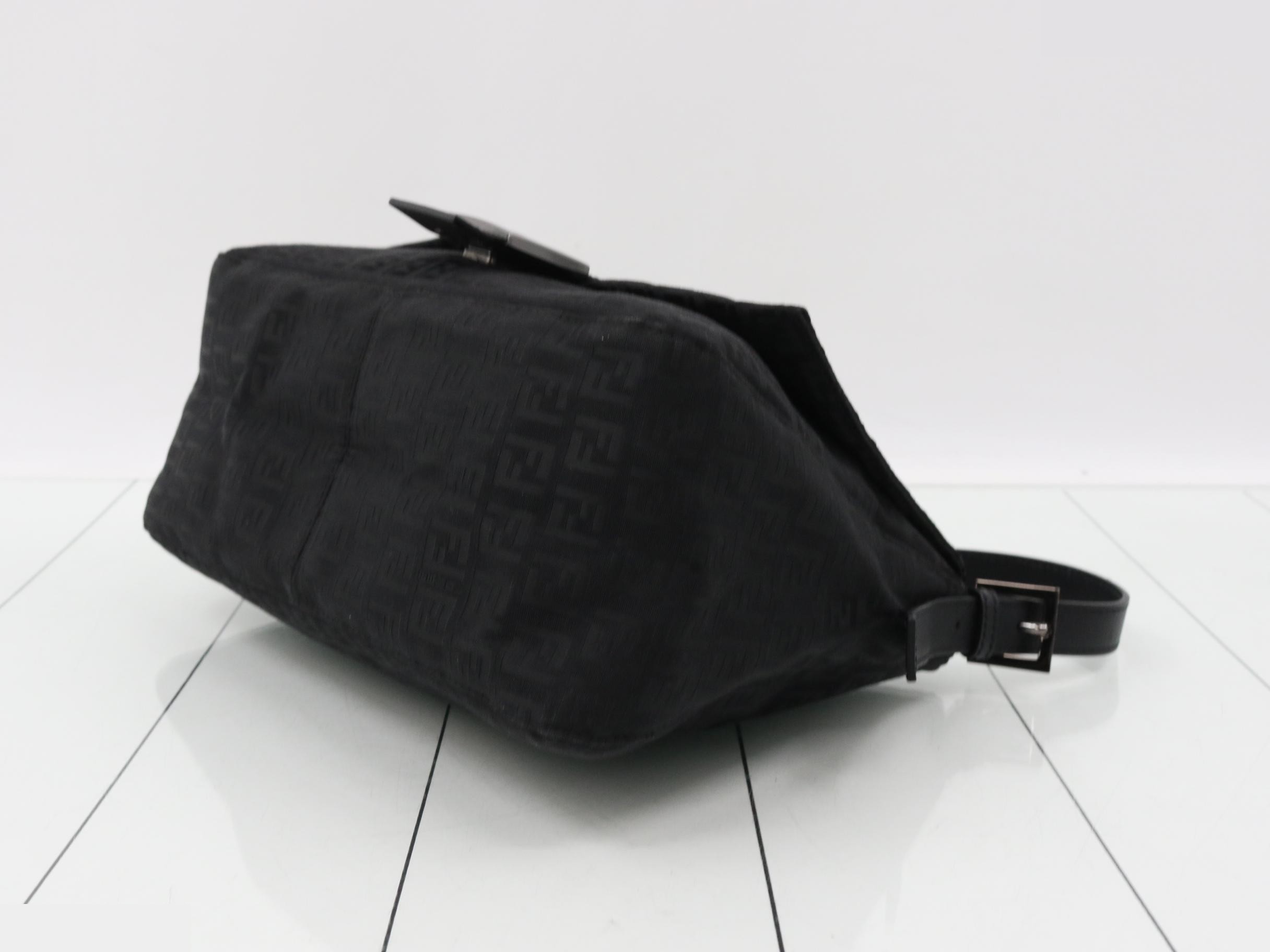 Zucchino Mamma Baguette, Black, Silver Hardware, 28 x 22 x 12 cm — view 6