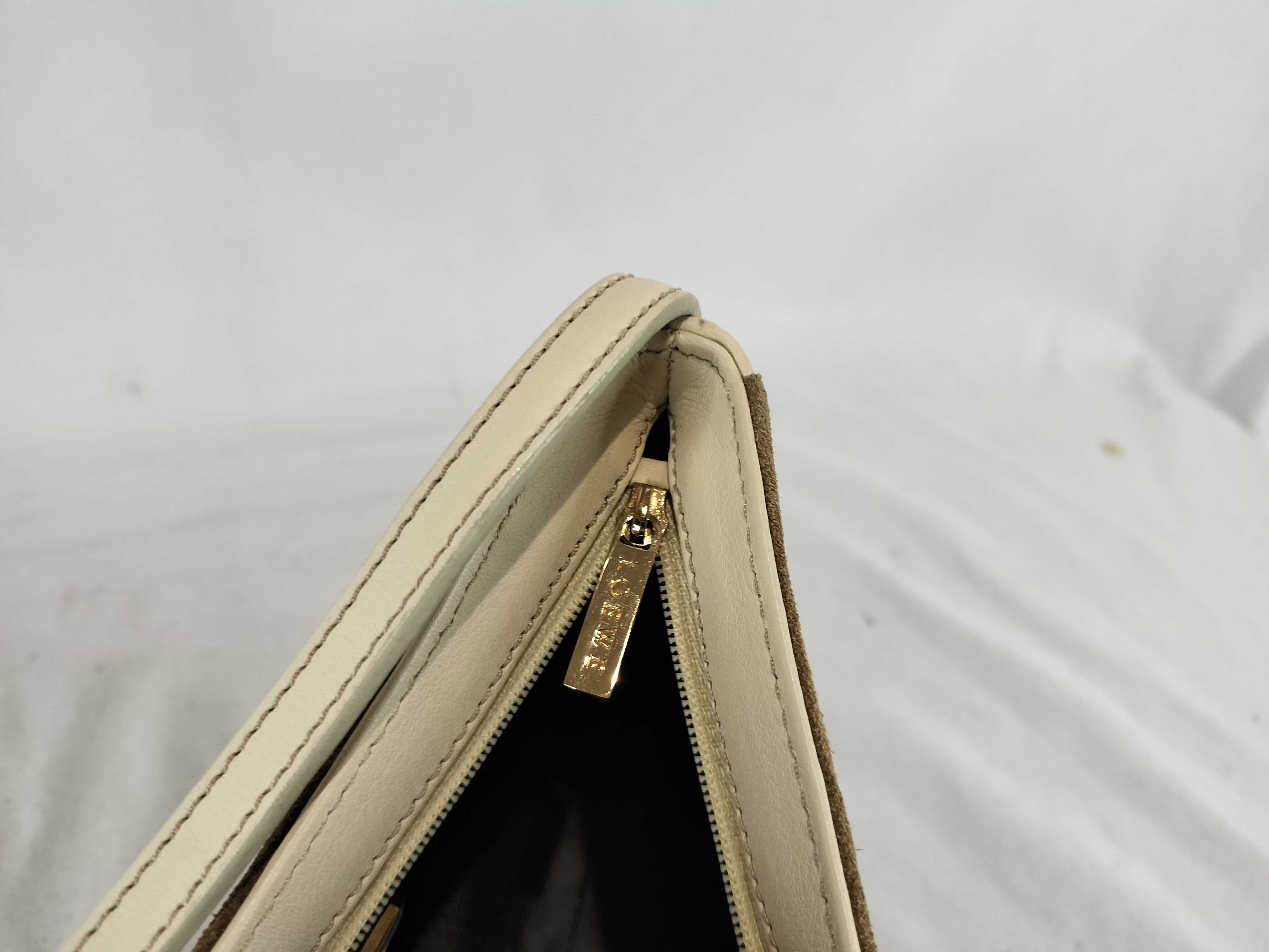 Suede x Leather One-Shoulder Bag Handbag — view 11