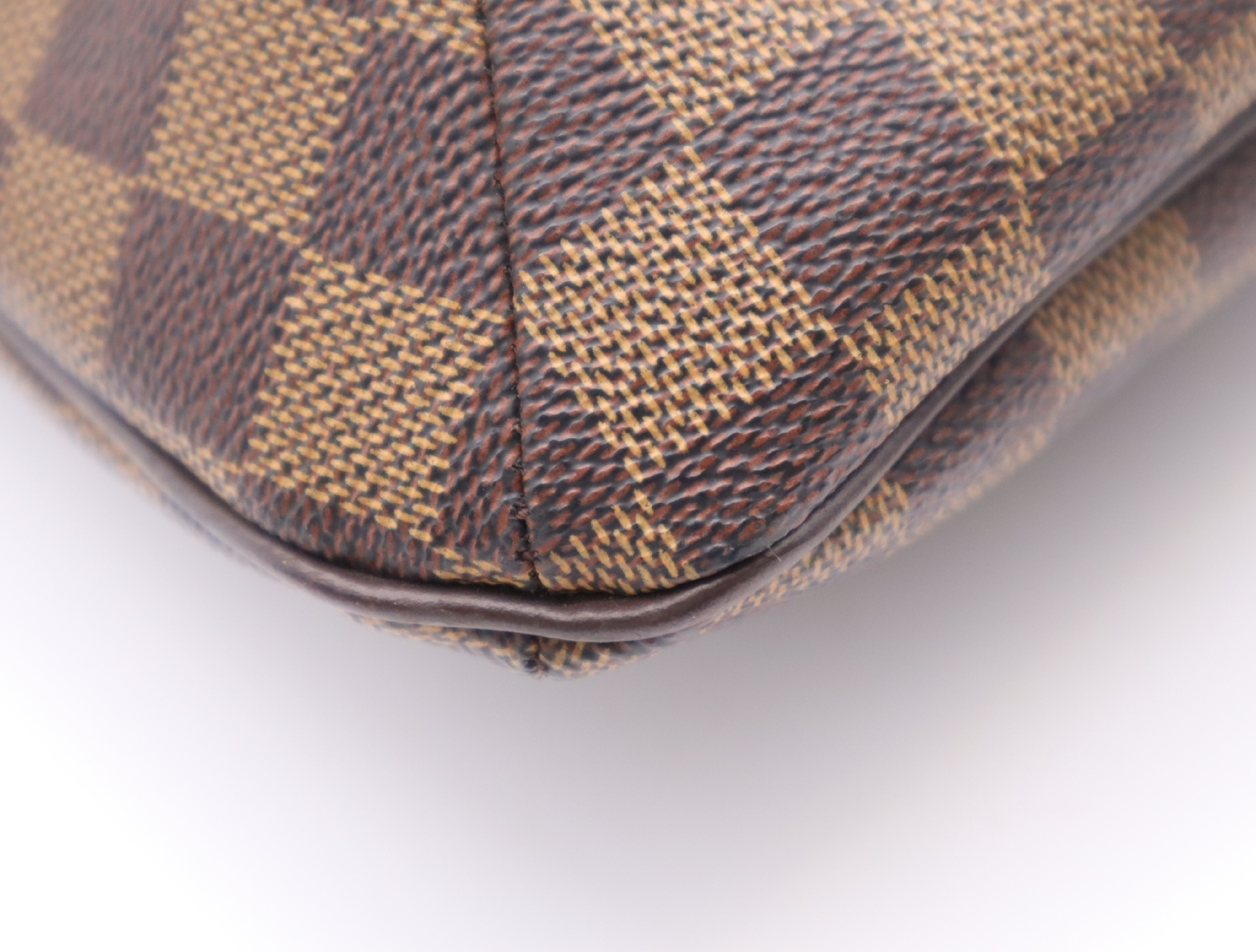 N51302 Damier Musette Shoulder Bag — view 6