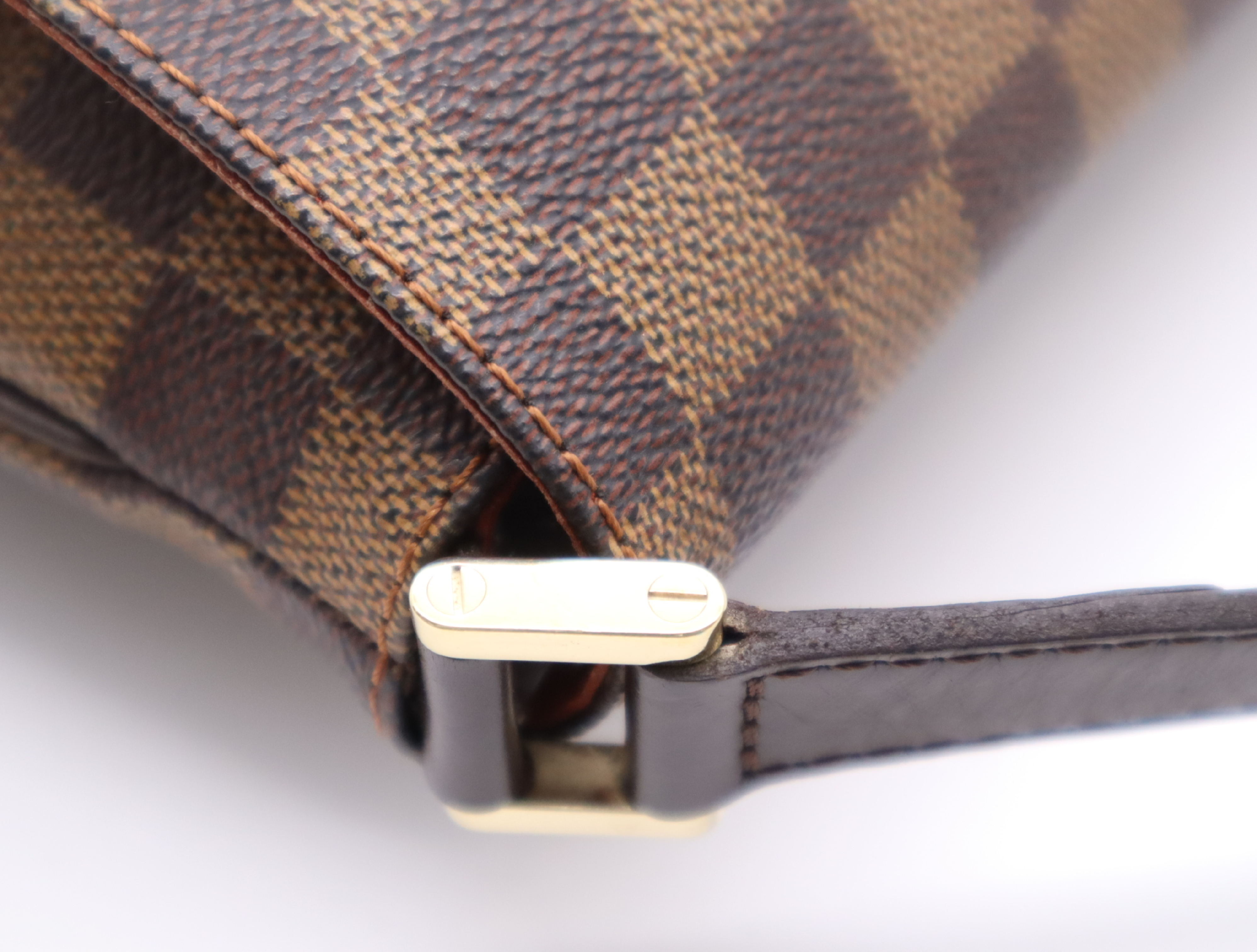 N51302 Damier Musette Shoulder Bag — view 8