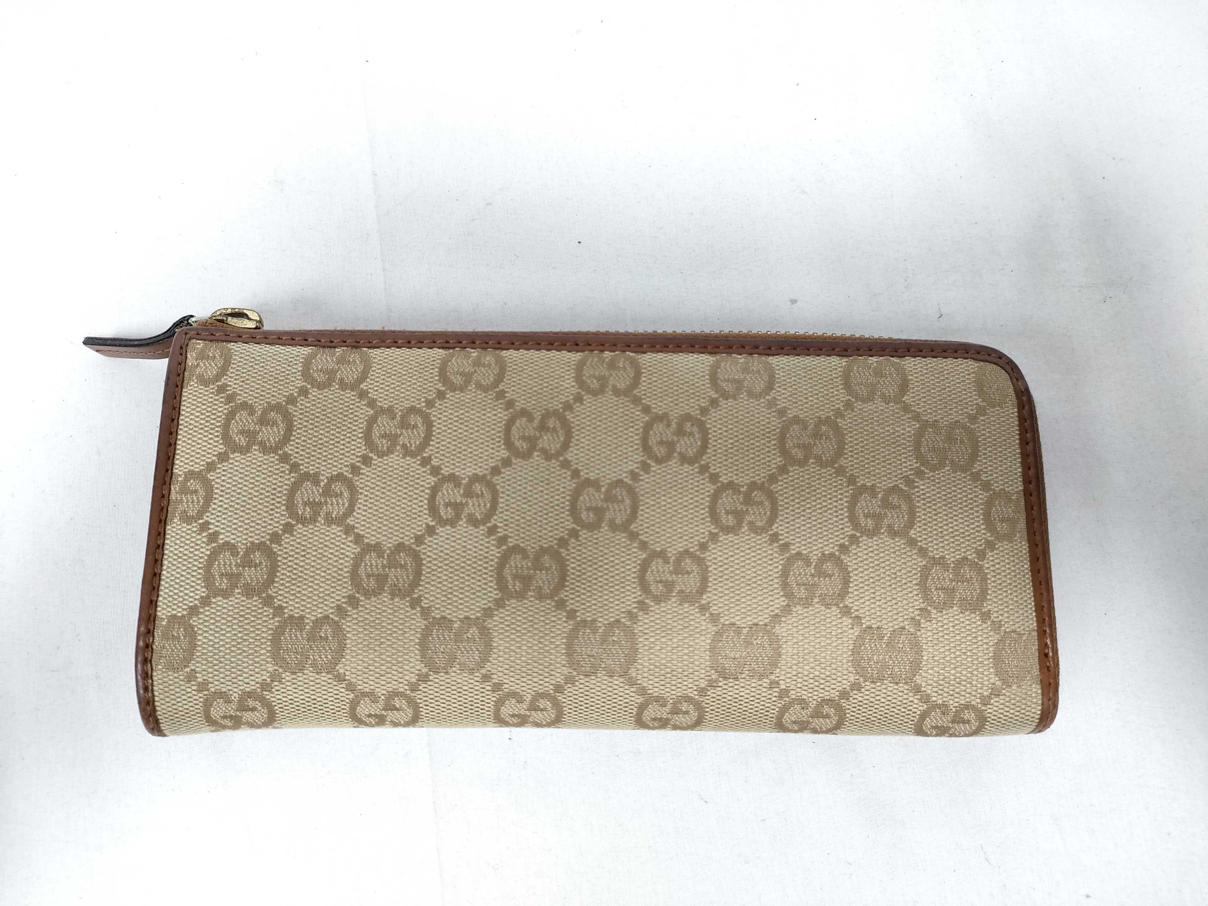 GG Supreme Round Zipper Long Wallet