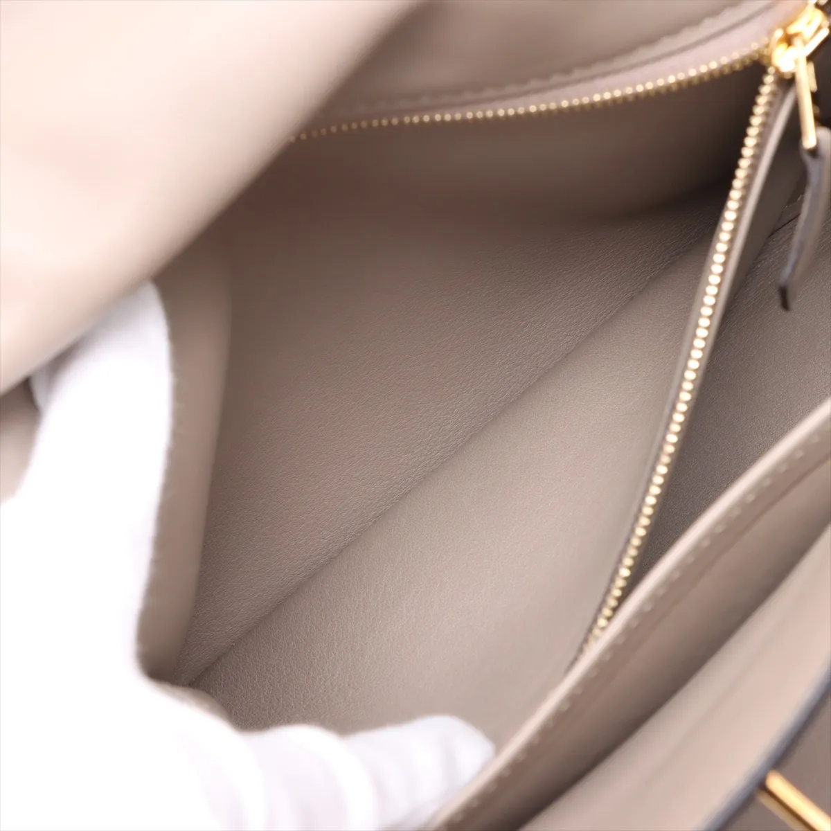 [Individually packaged] Hermes Kelly 25 Letournée, Veau Swift, Tourterelle Grey, Gold Hardware, C: 2018 — view 9
