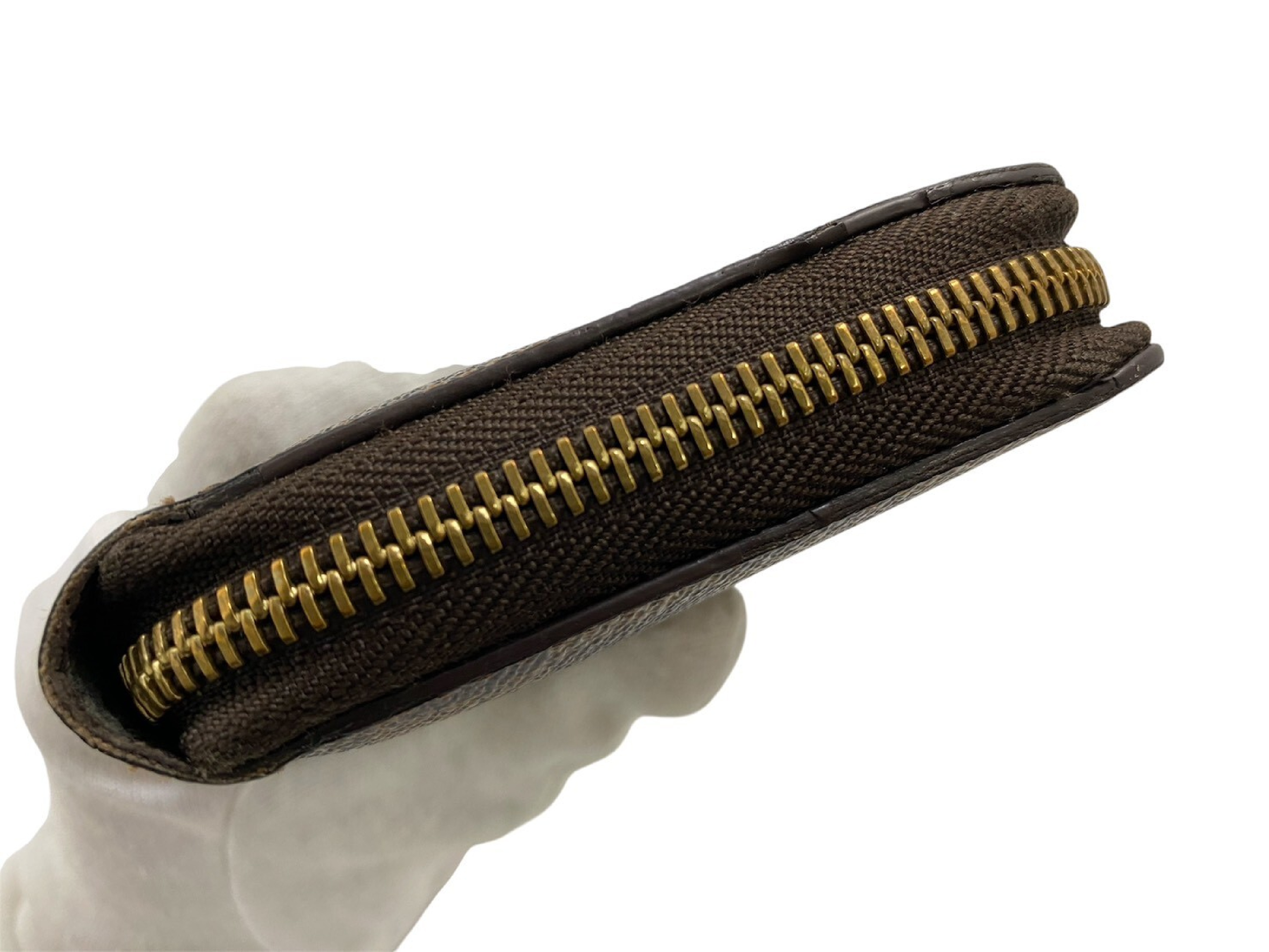 Damier Zippy Wallet — view 4