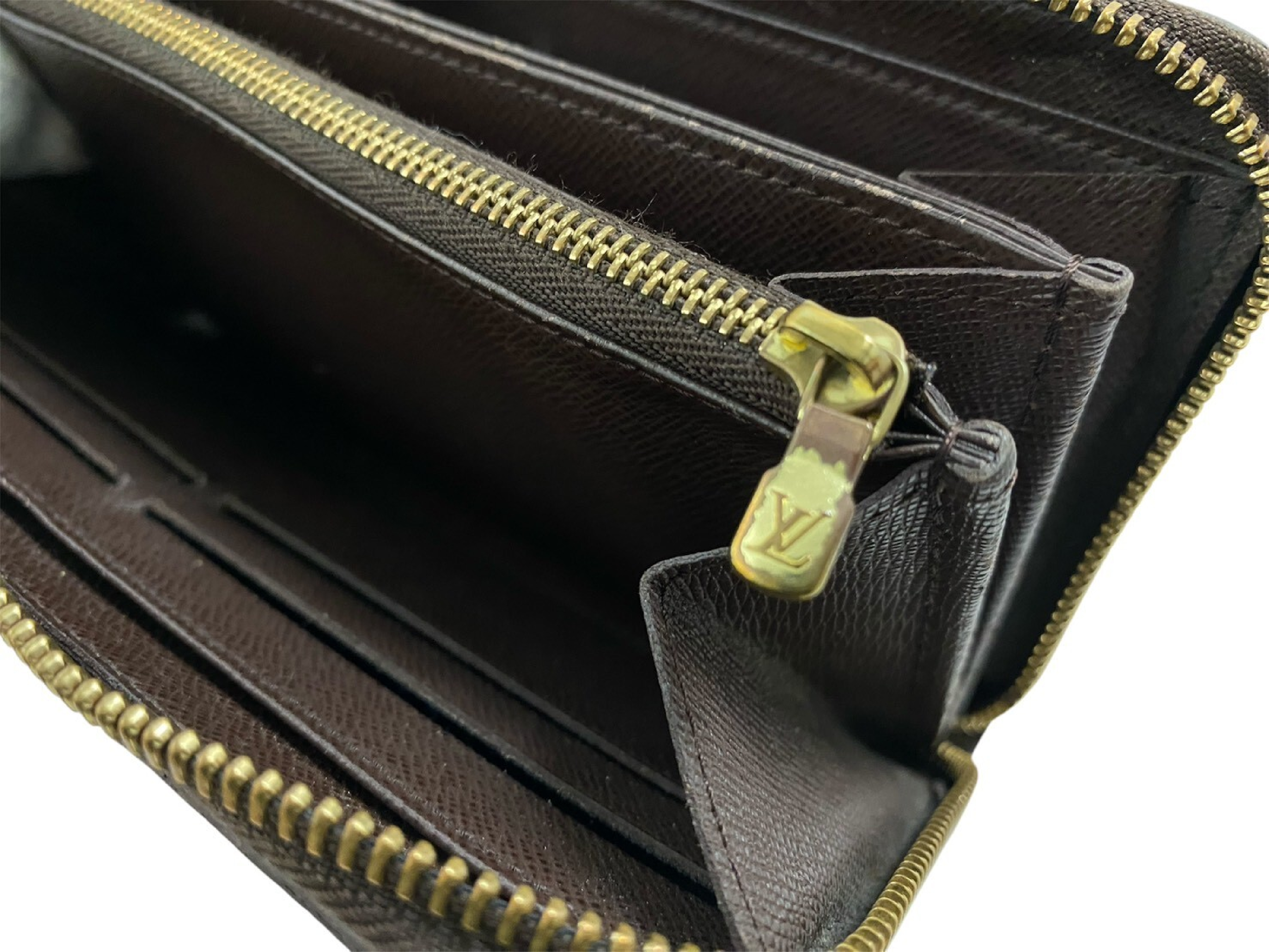 Damier Zippy Wallet — view 9