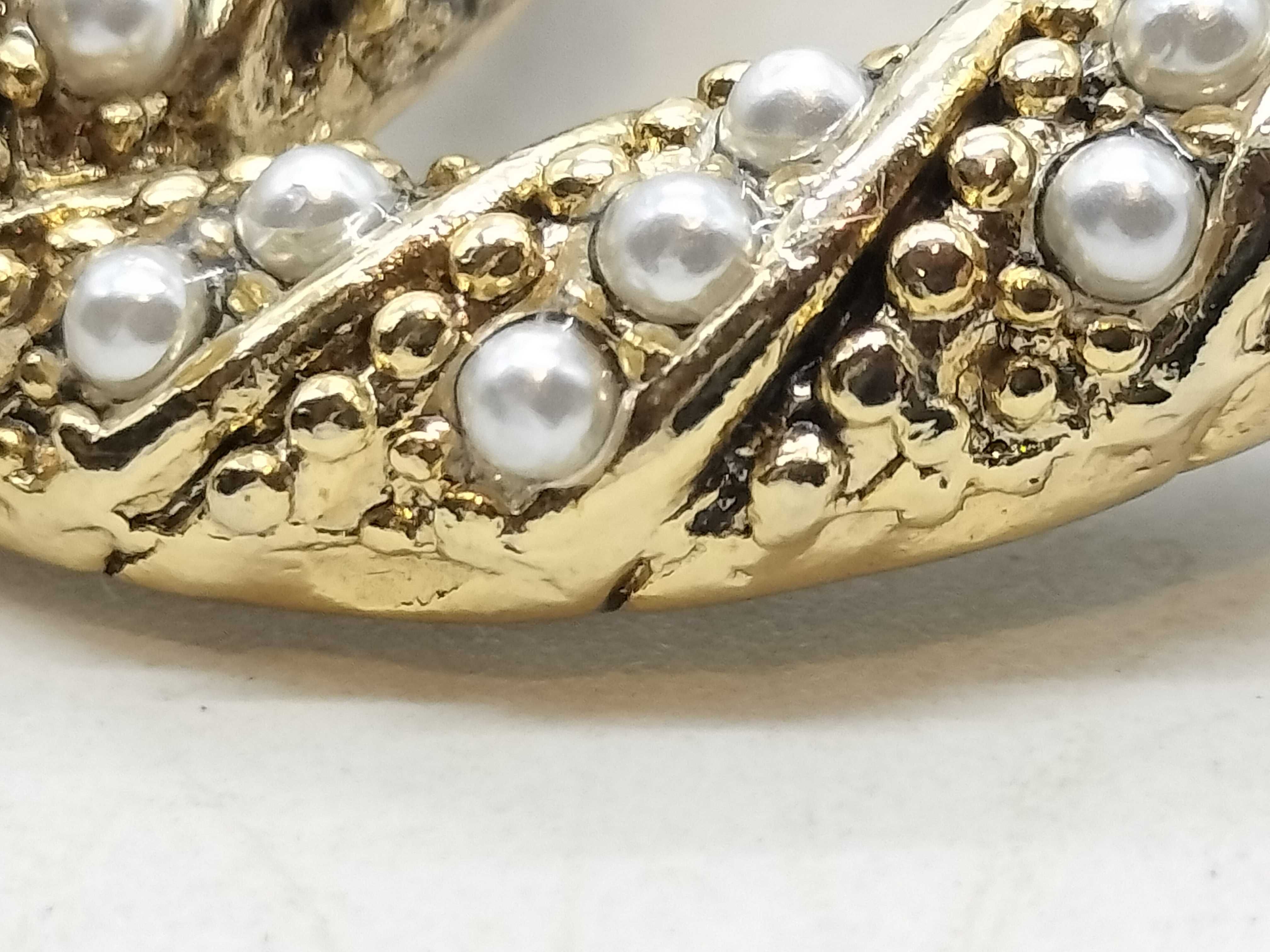 Faux Pearl Brooch 05 A Brooch — view 7