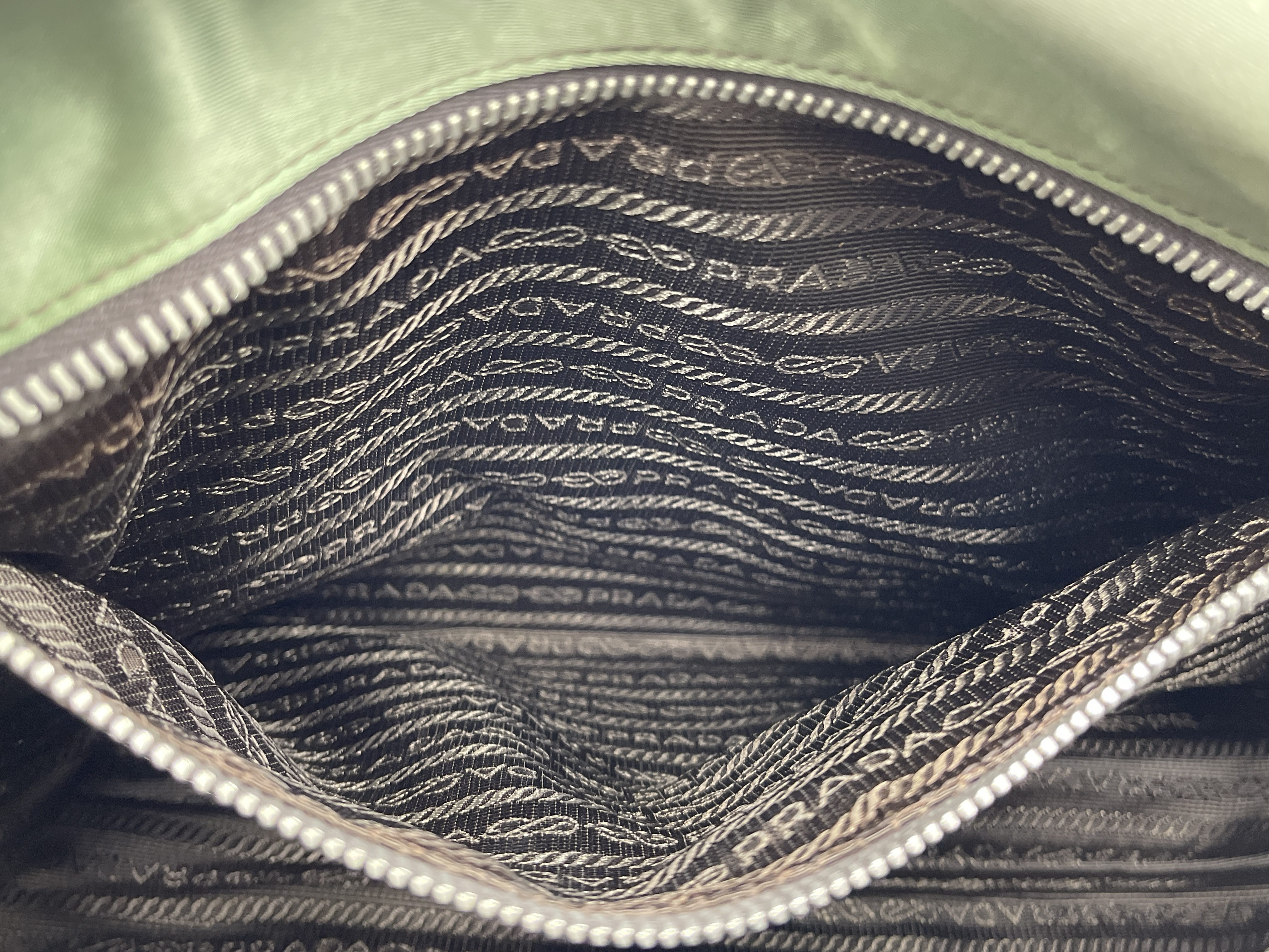 Nylon Messenger Khaki VA0768 NYLON LOGO JACQ Shoulder Bag — view 10