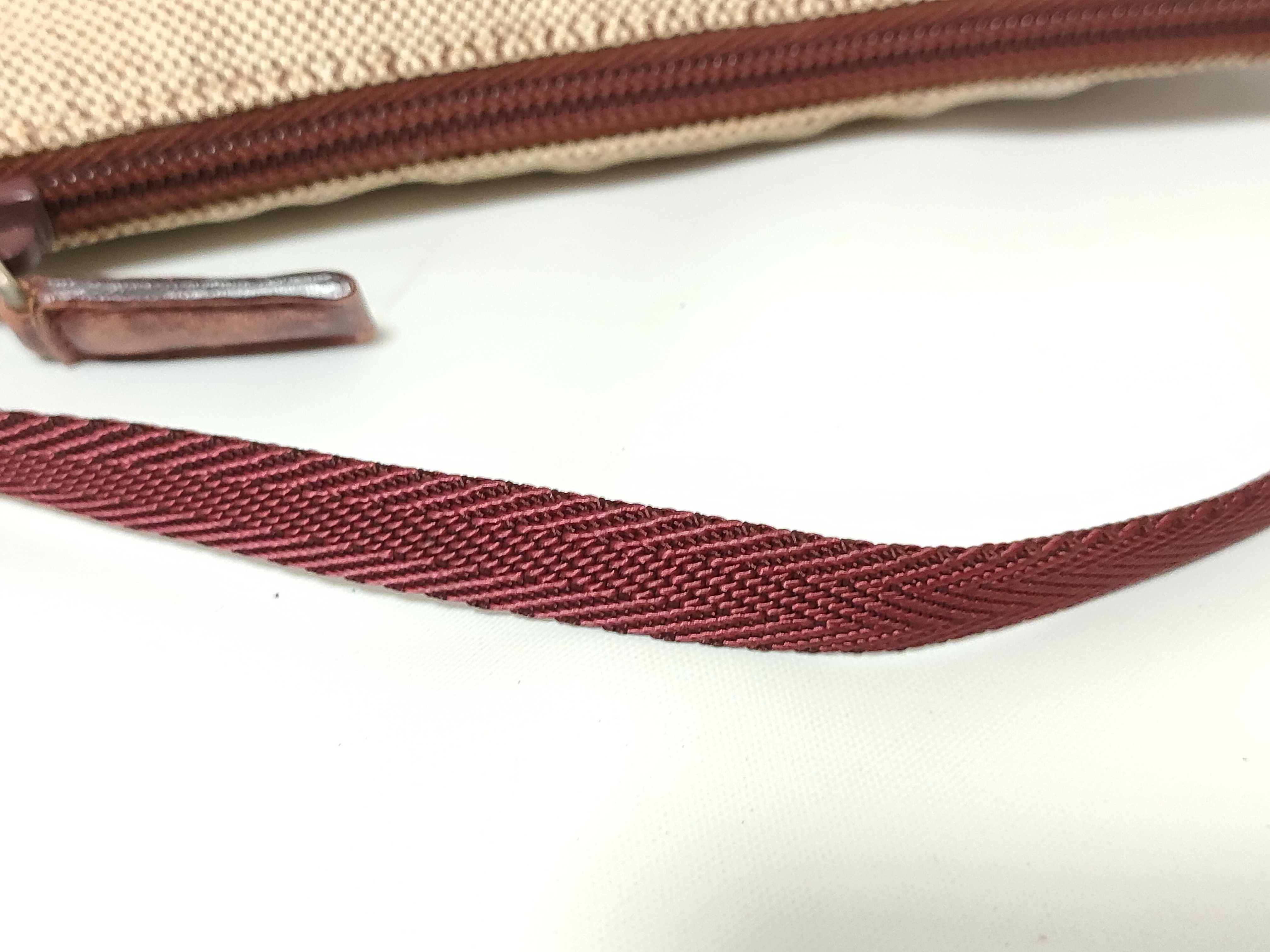 accessory pouch — view 4
