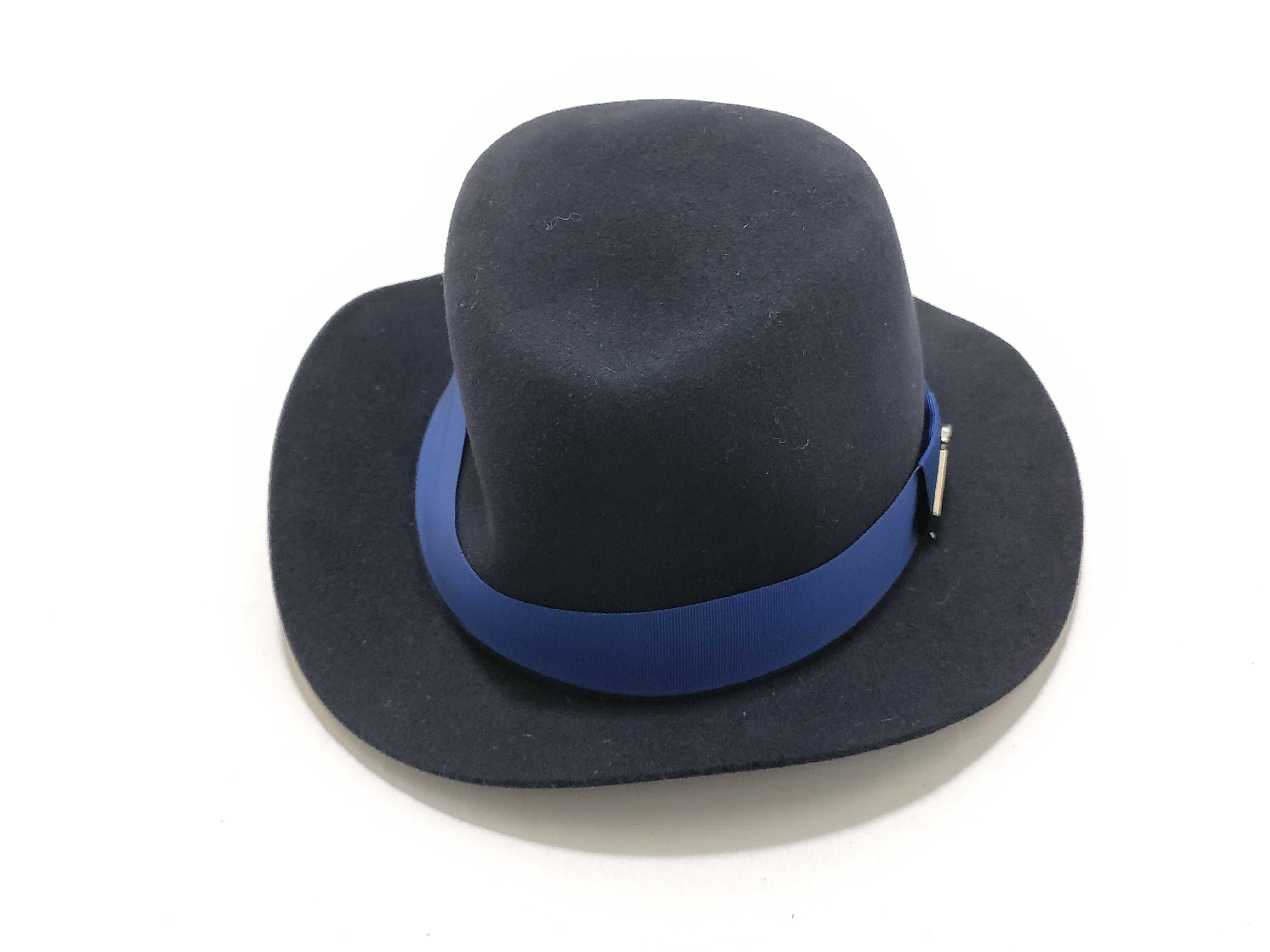 felt hat and other accessories