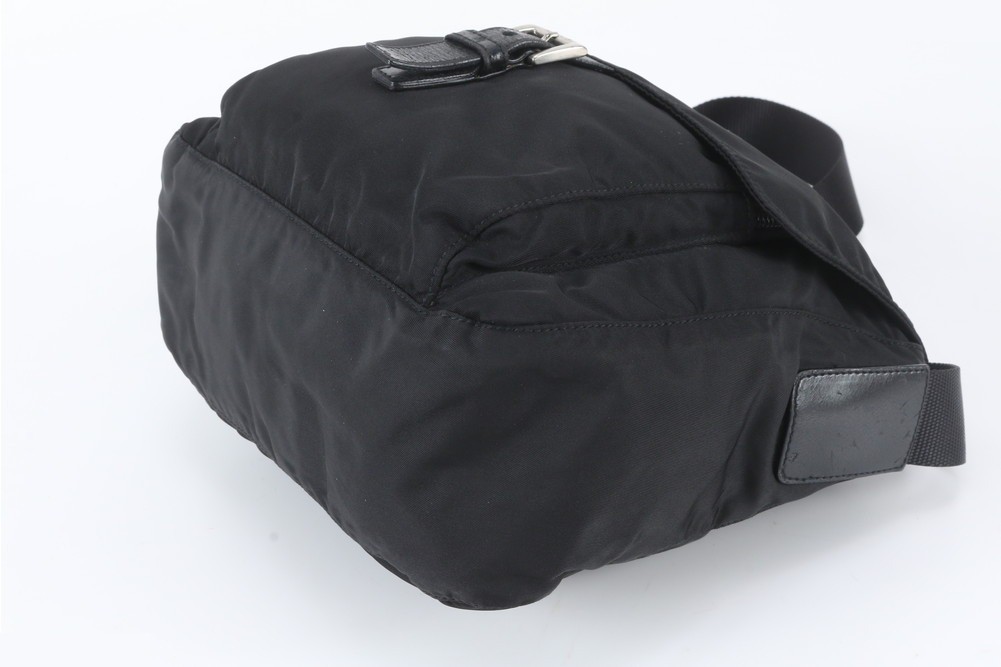 Tesuto Nylon Triangle Logo Leather — view 5