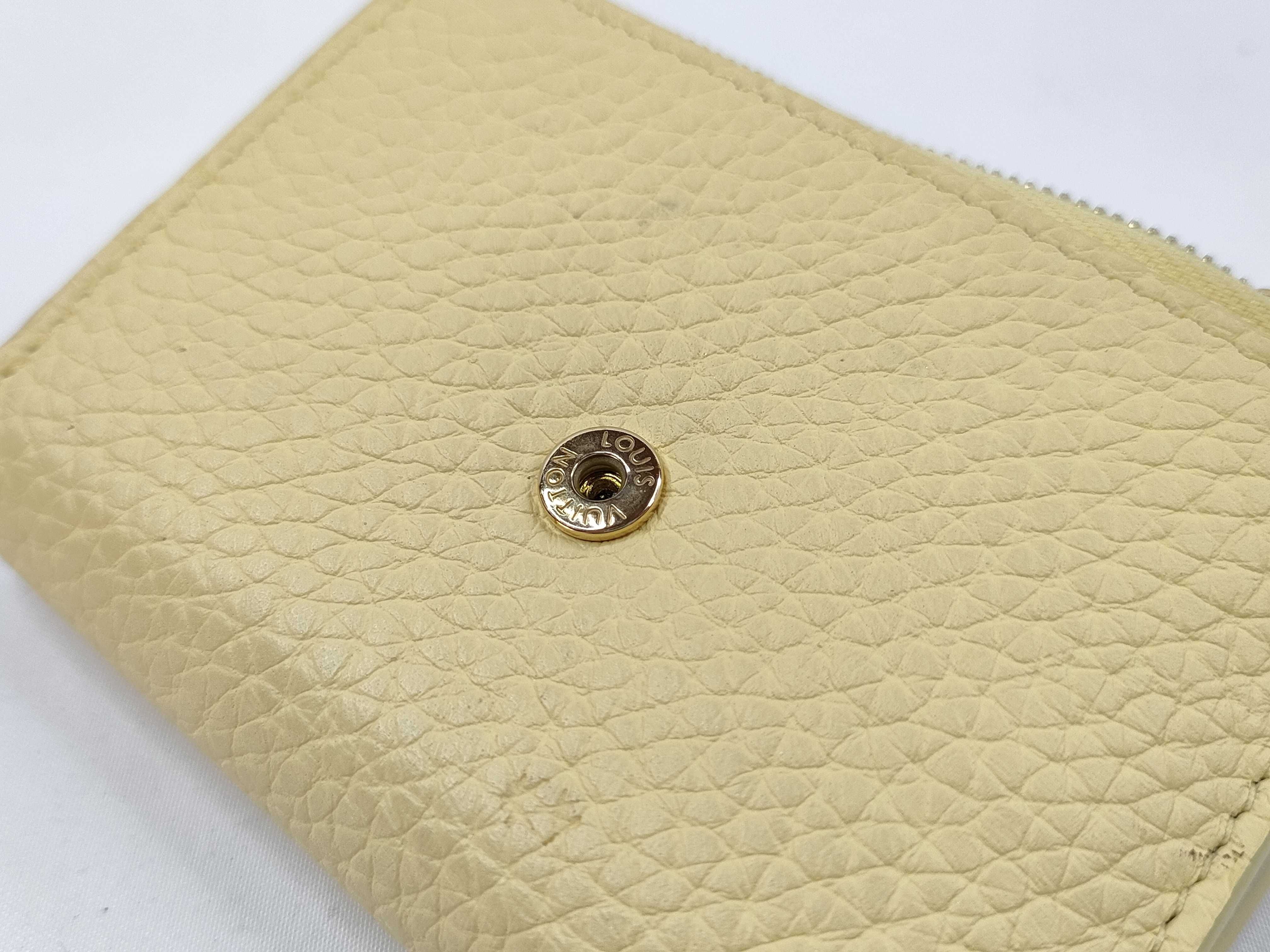 Portefeuille Capucines XS Taurillon Leather Wallet M83610 — view 15