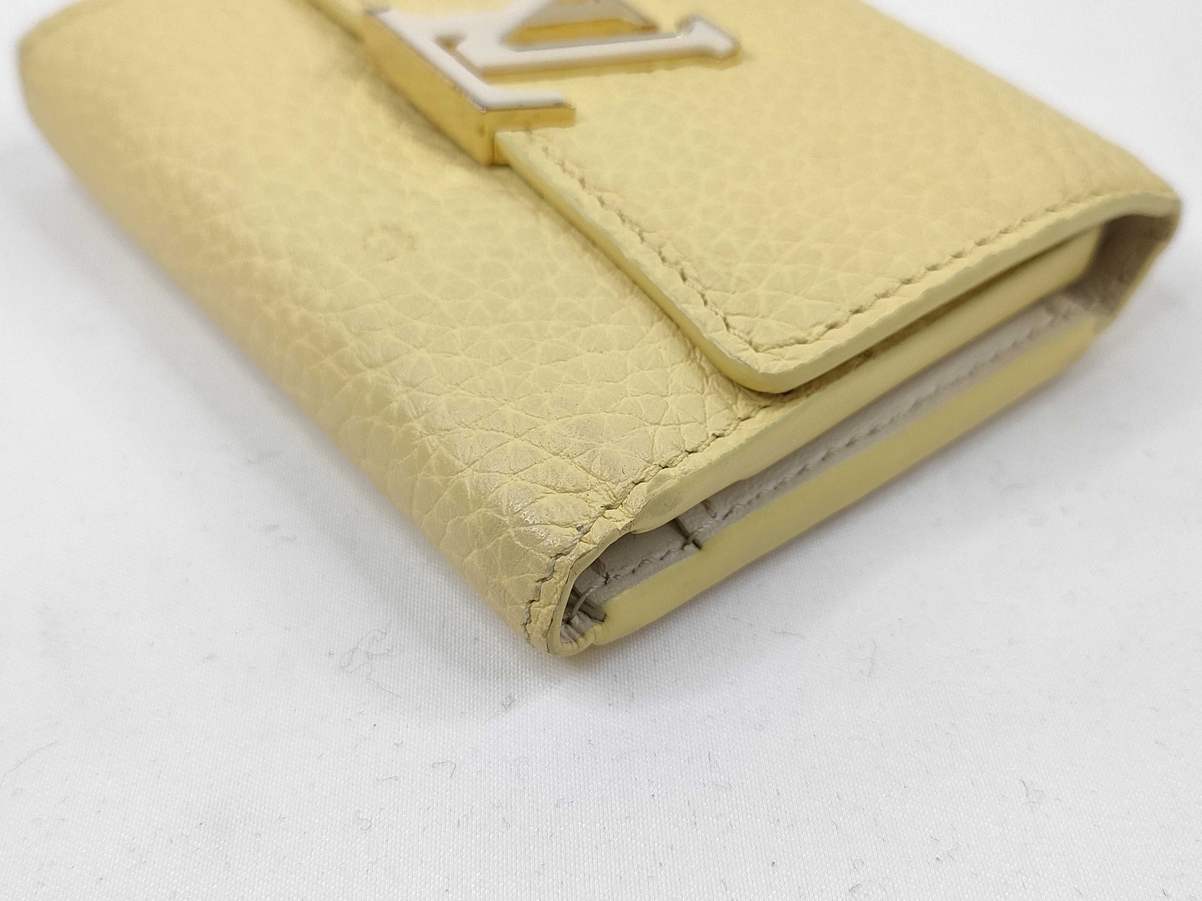 Portefeuille Capucines XS Taurillon Leather Wallet M83610 — view 3
