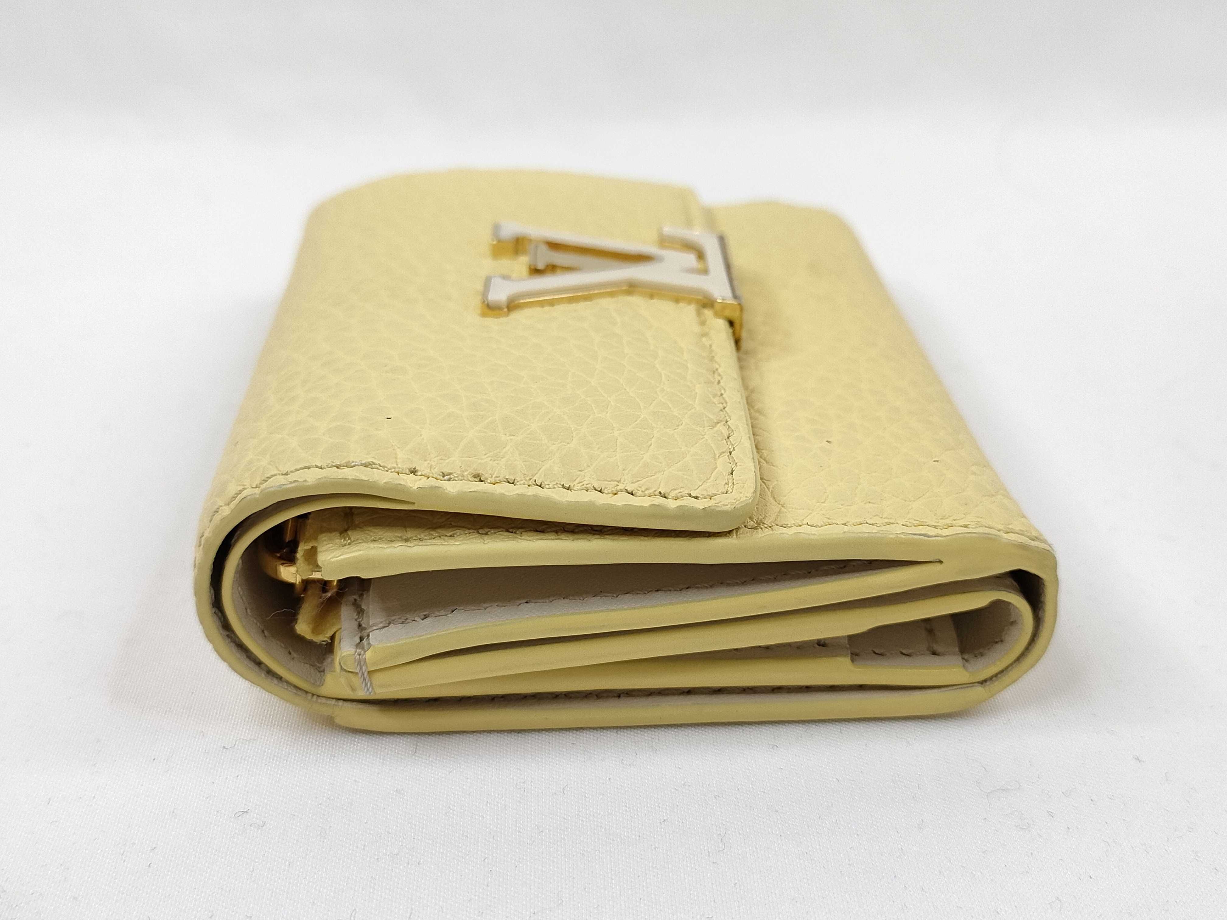 Portefeuille Capucines XS Taurillon Leather Wallet M83610 — view 5