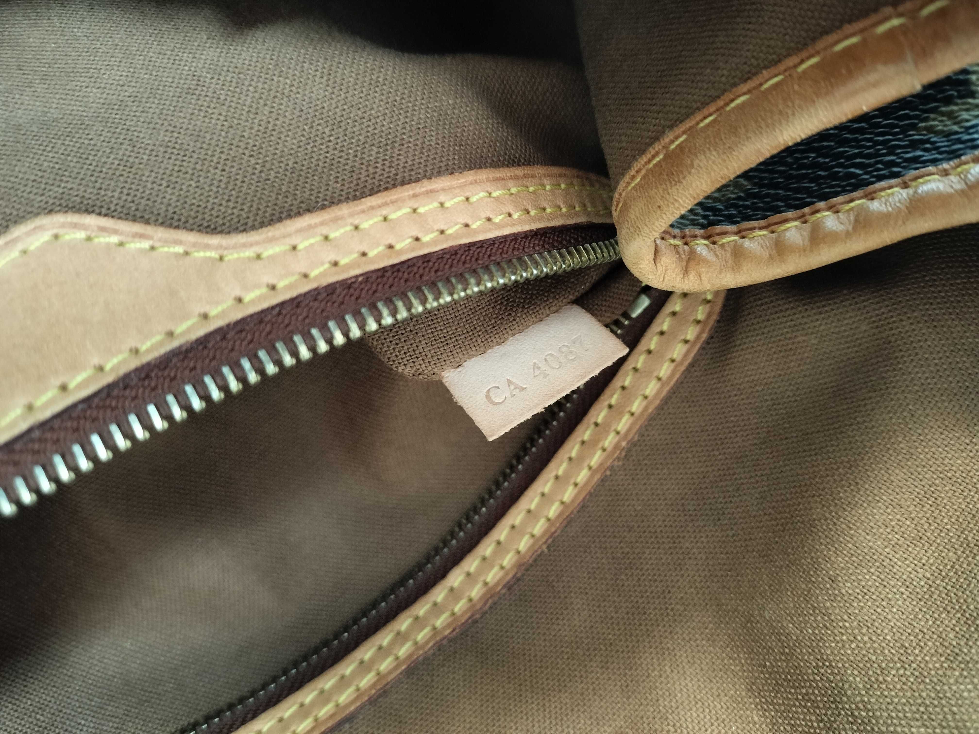 Monogram Louis Vuitton Monogram Batignolles Horizontal Tote Bag — view 13