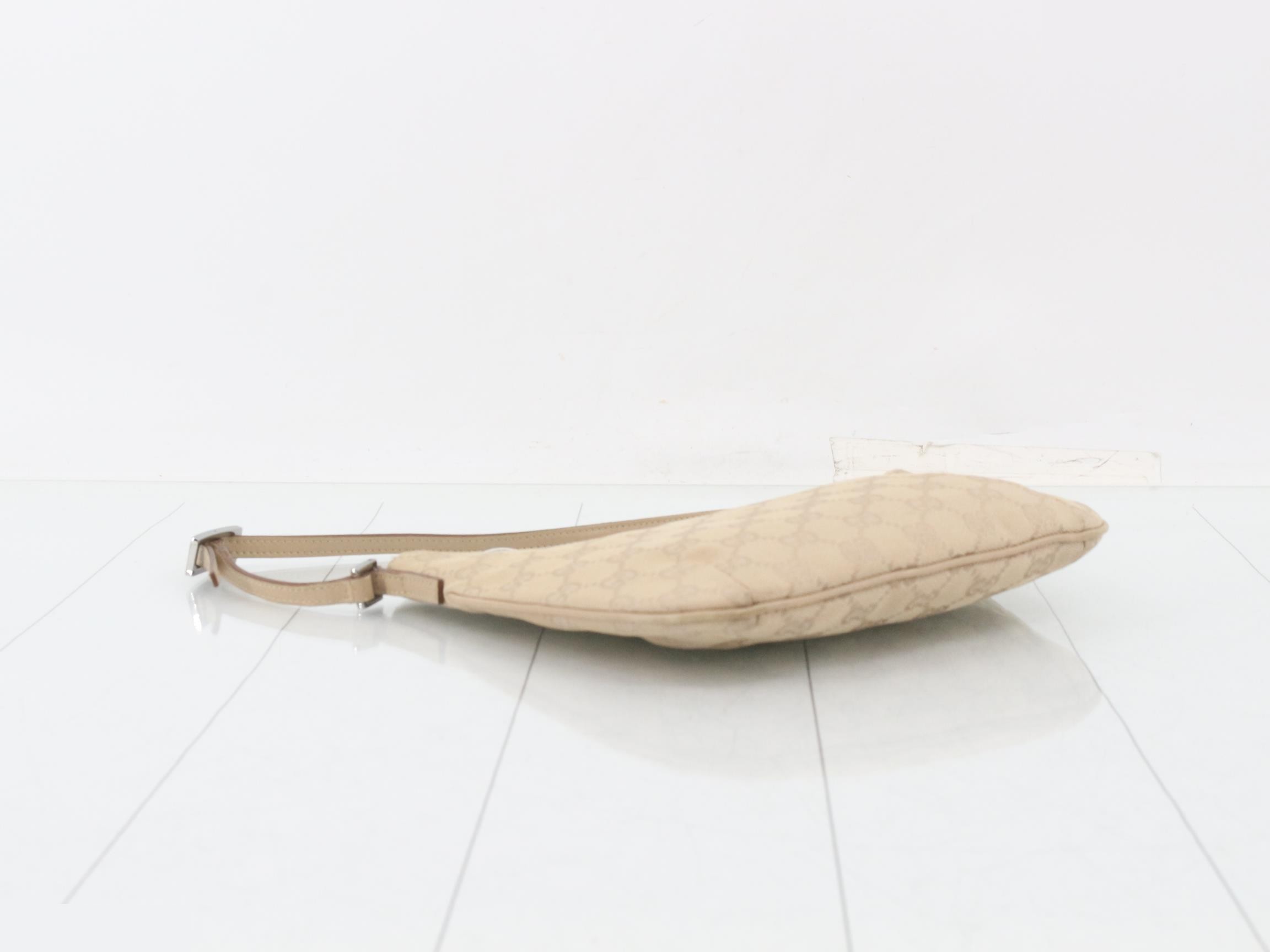 GG Canvas (Bag) - Shoulder Bag - One-Shoulder Bag — view 5