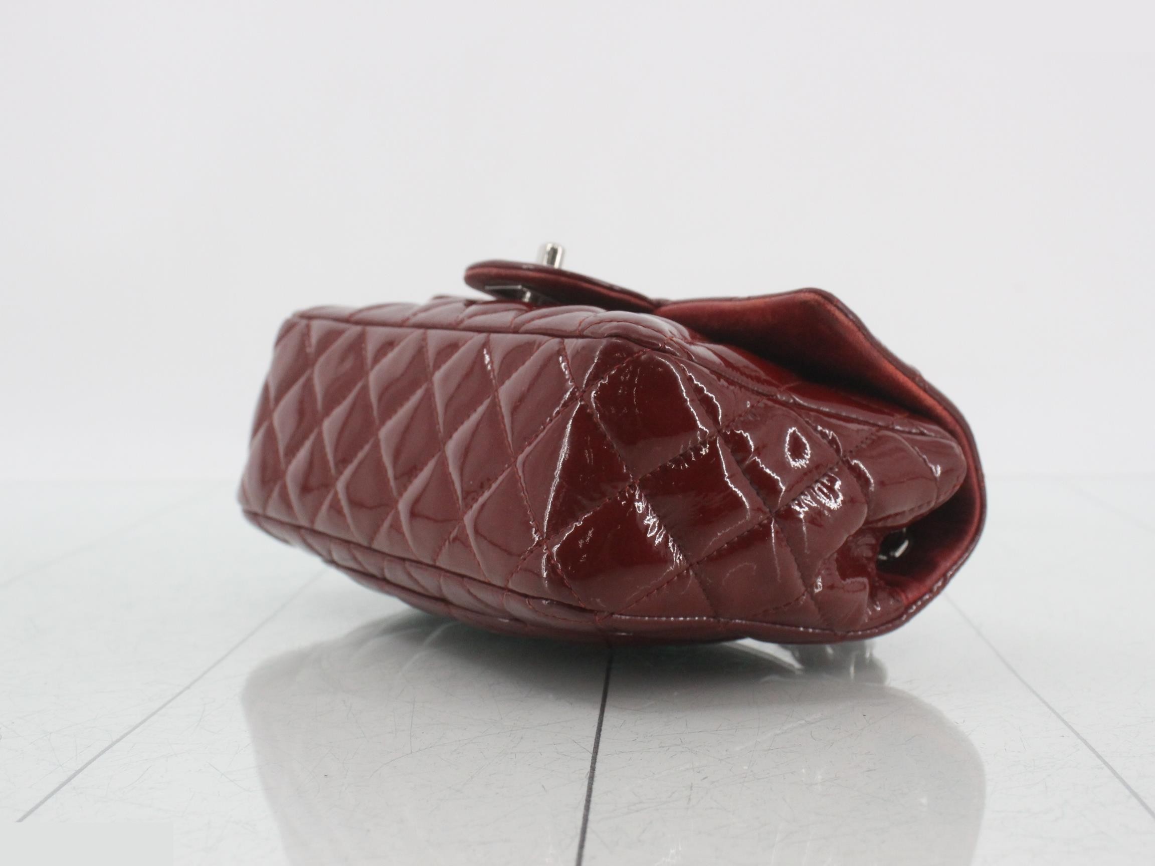 Matelassé enamel turn-lock double chain shoulder bag — view 6